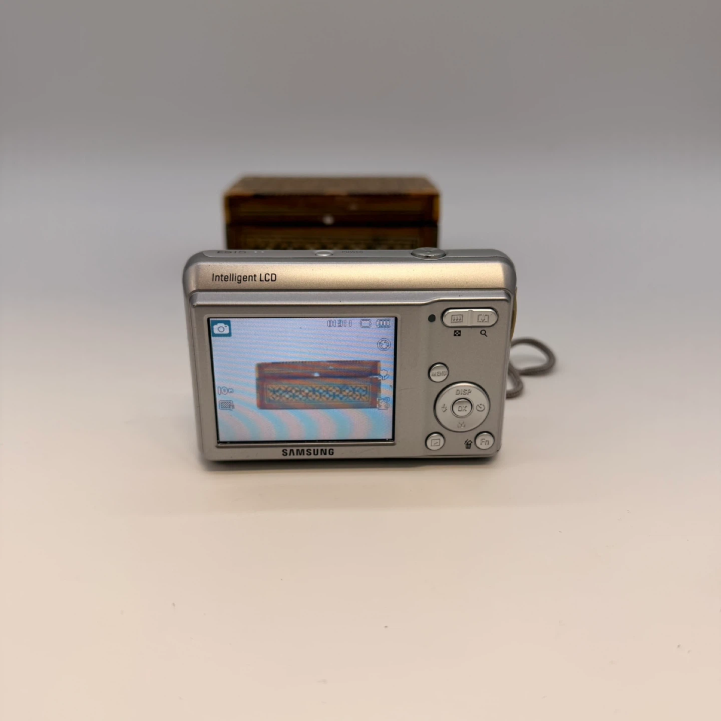Samsung ES15 Digital Camera - photo 3