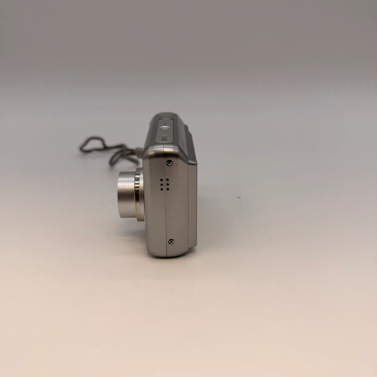 Samsung ES15 Digital Camera - photo 2