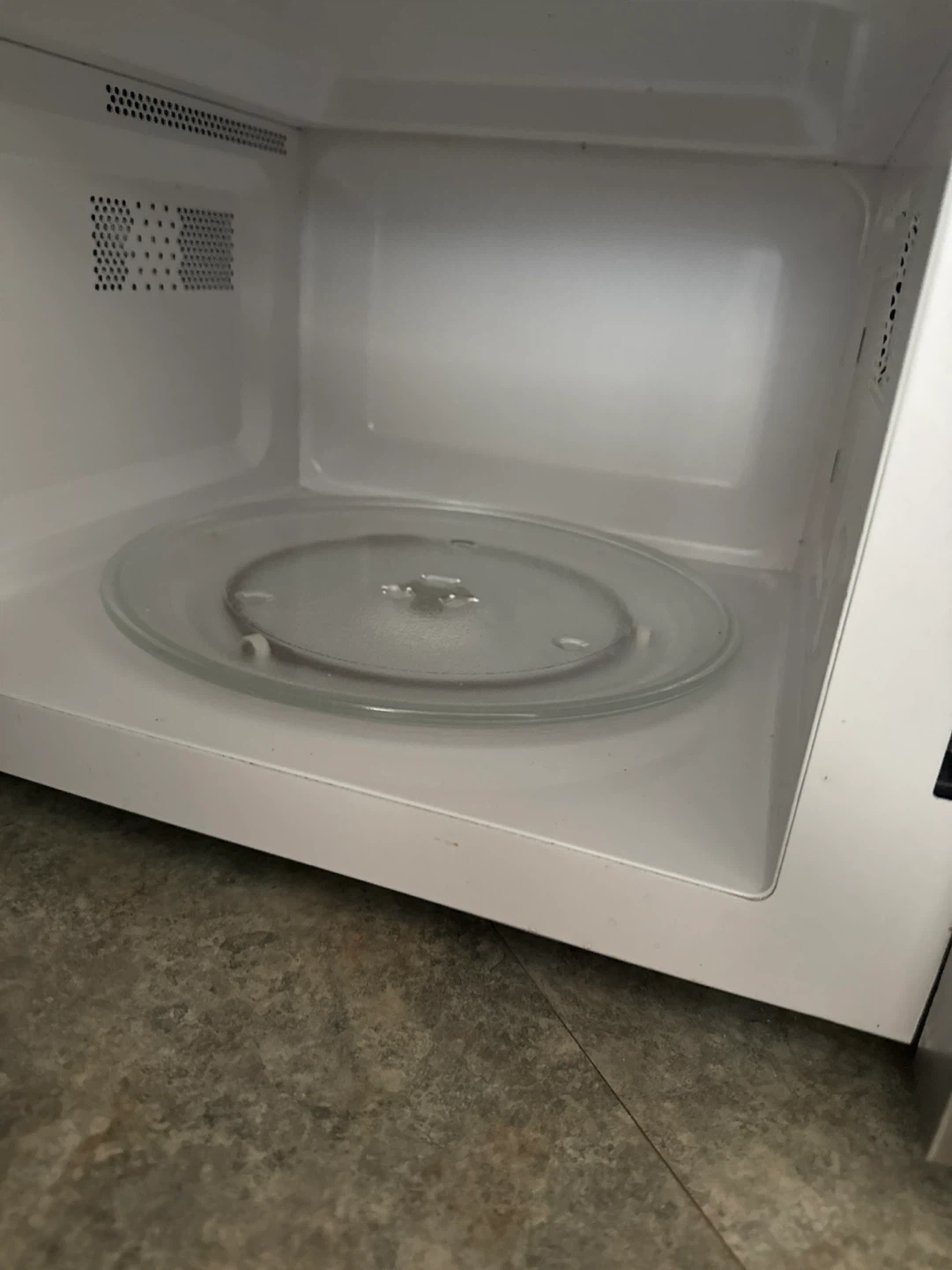 GE Stainless Steel Microwave Oven - photo 2