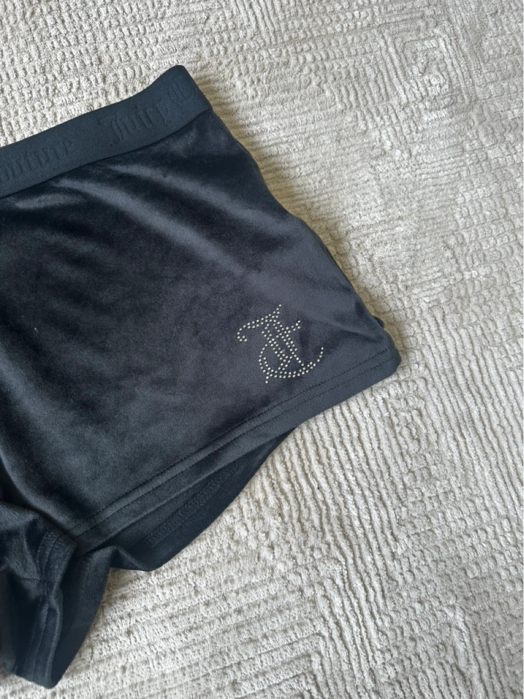 Juicy Couture Black Velour Sleep Shorts Size L - photo 2
