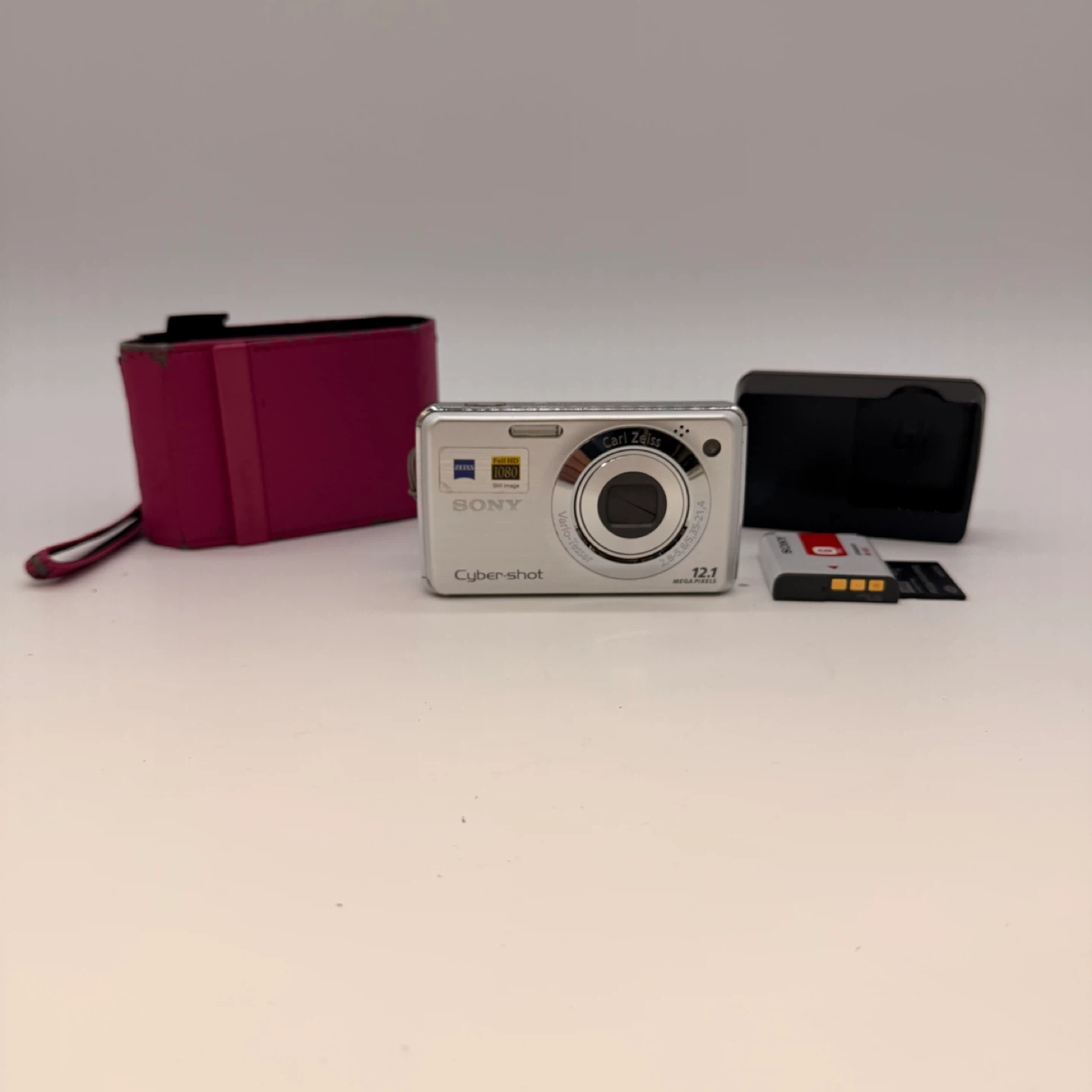 Sony Cyber-shot DSC-W210 Digital Camera