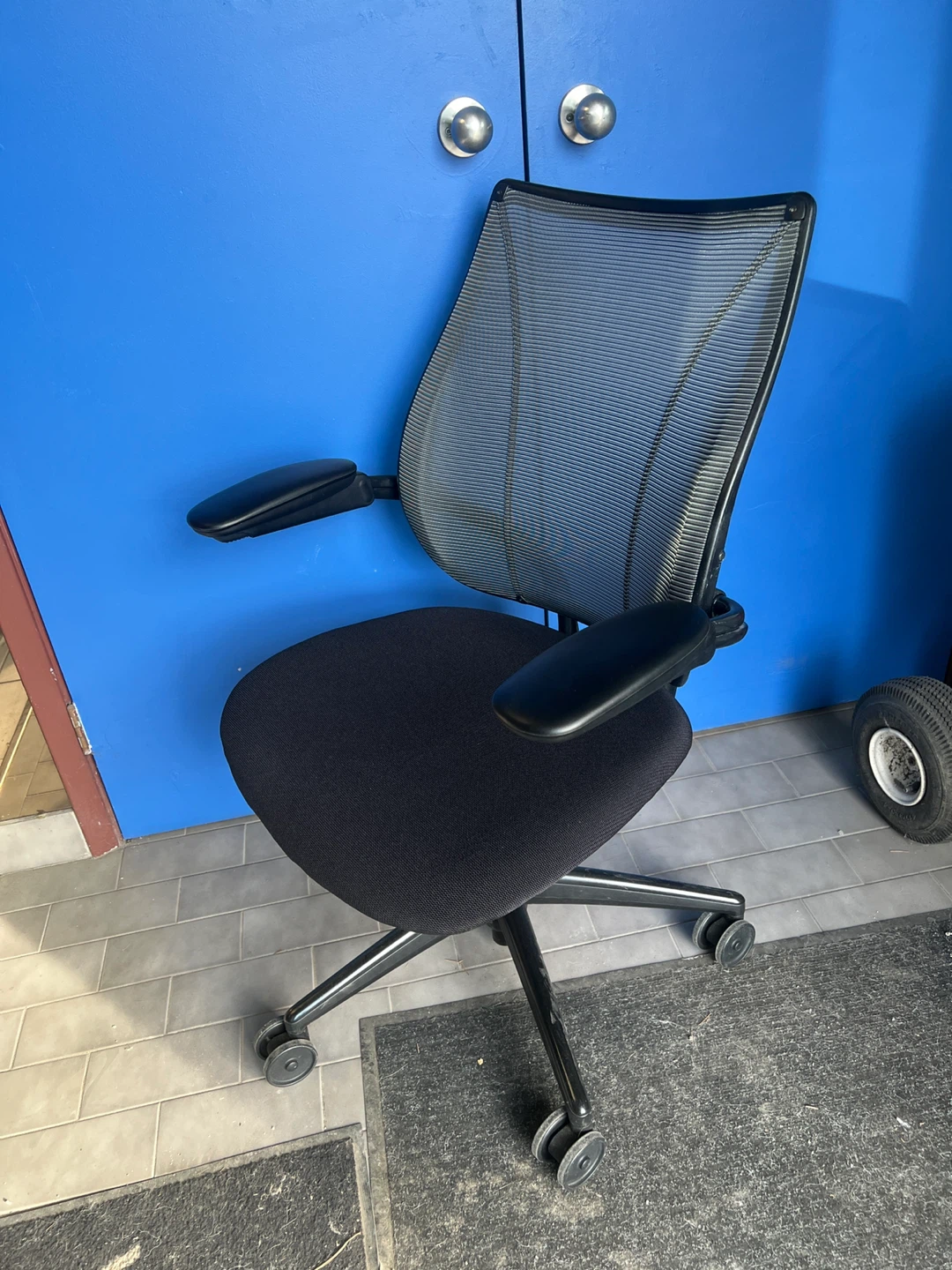 Advanced Ergonomics Humanscale Liberty Task chair home / office - photo 2