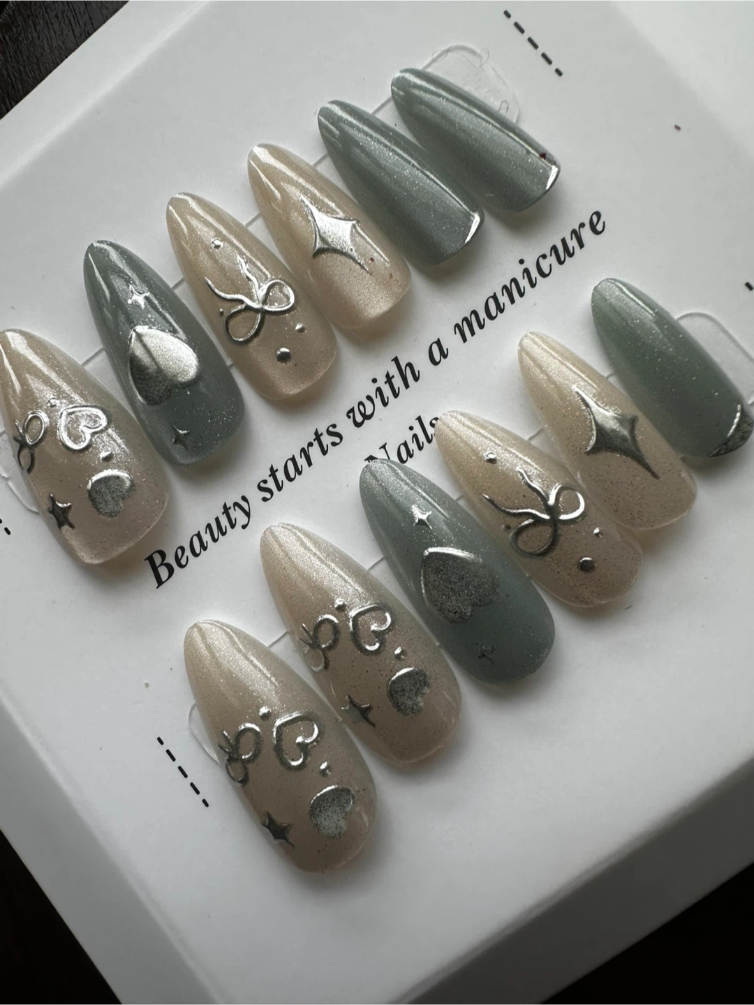 New Press-on Nails Set with Stars and Bows