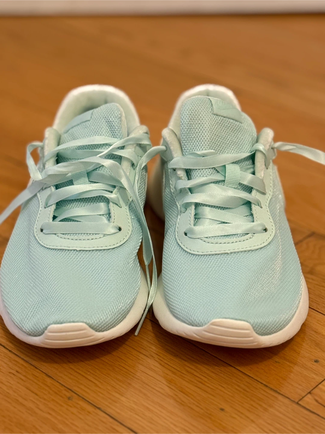 BRAND NEW Nike Women's TanJun Running Shoes - Light Aqua - photo 2