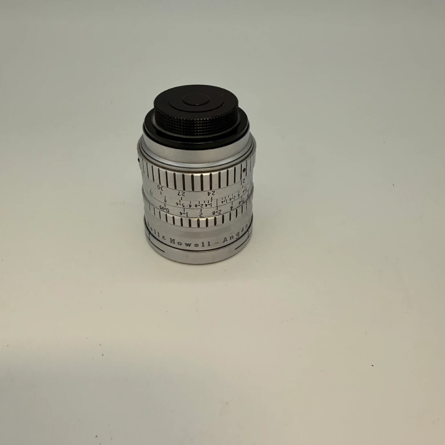 Angenieux Bell & Howell 1 Inch f0.95 Cine Lens 25mm C Mount - photo 2