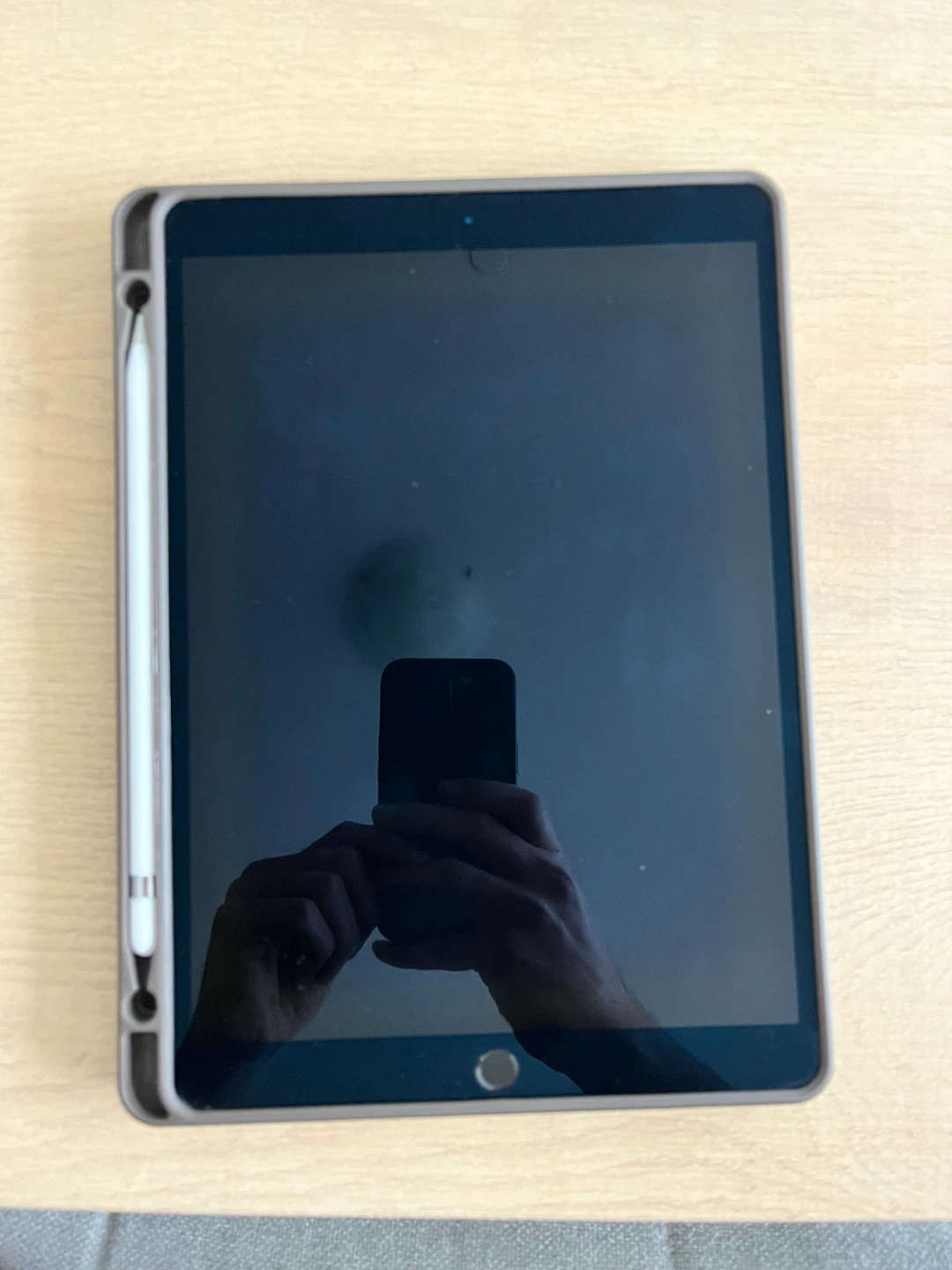 Apple iPad Pro 10.5-inch Silver with Pencil and Case - photo 2