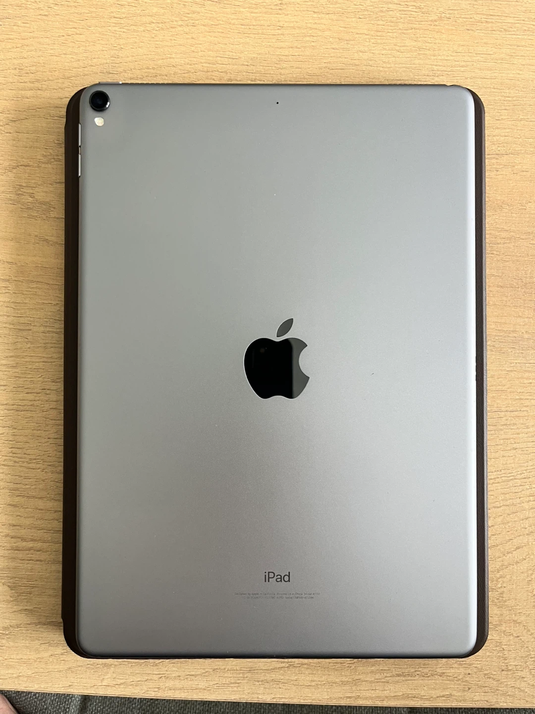 Apple iPad Pro 10.5-inch Silver with Pencil and Case - photo 3