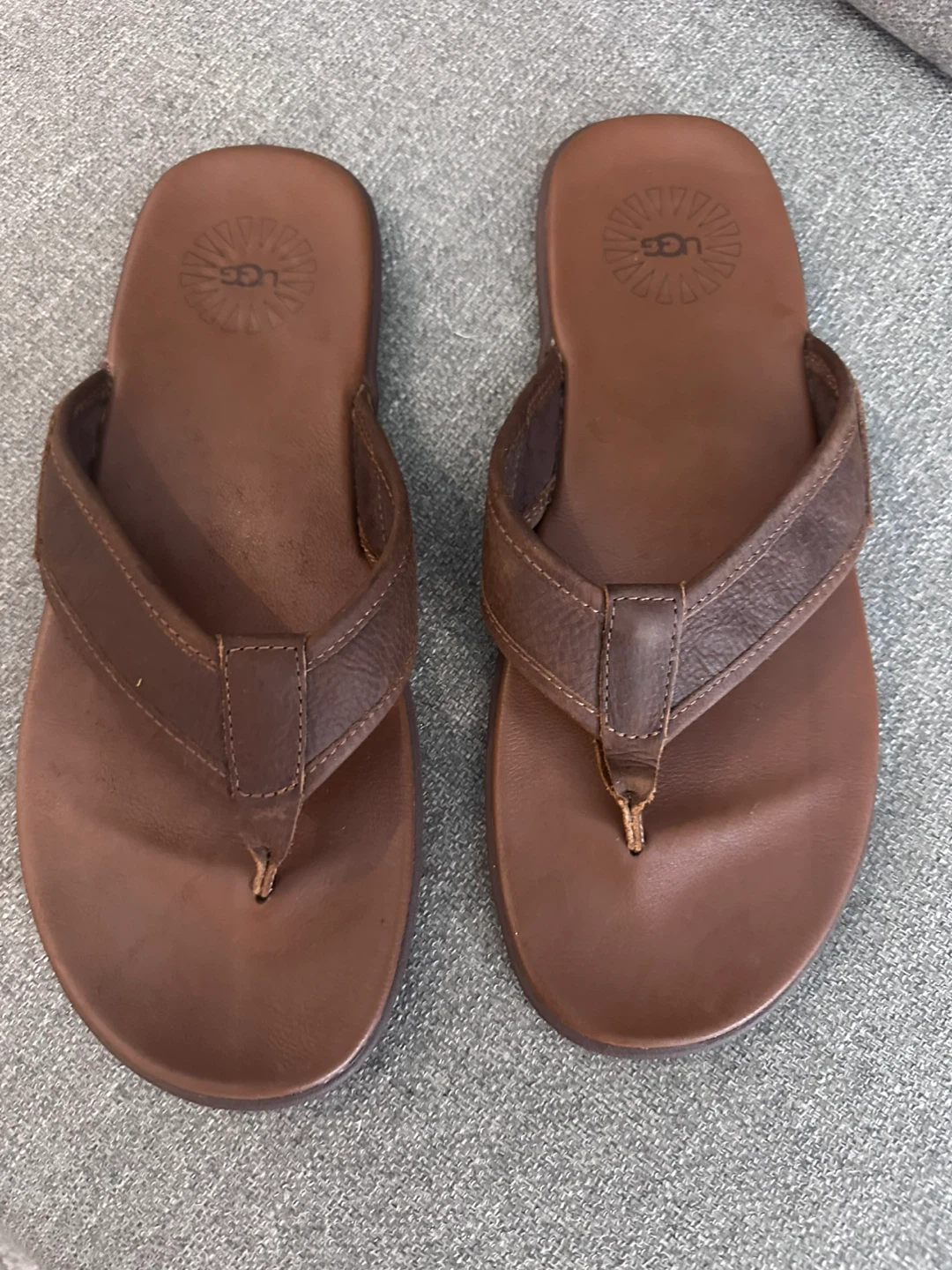 Sandale UGG en cuir brun pour homme - grandeur 10