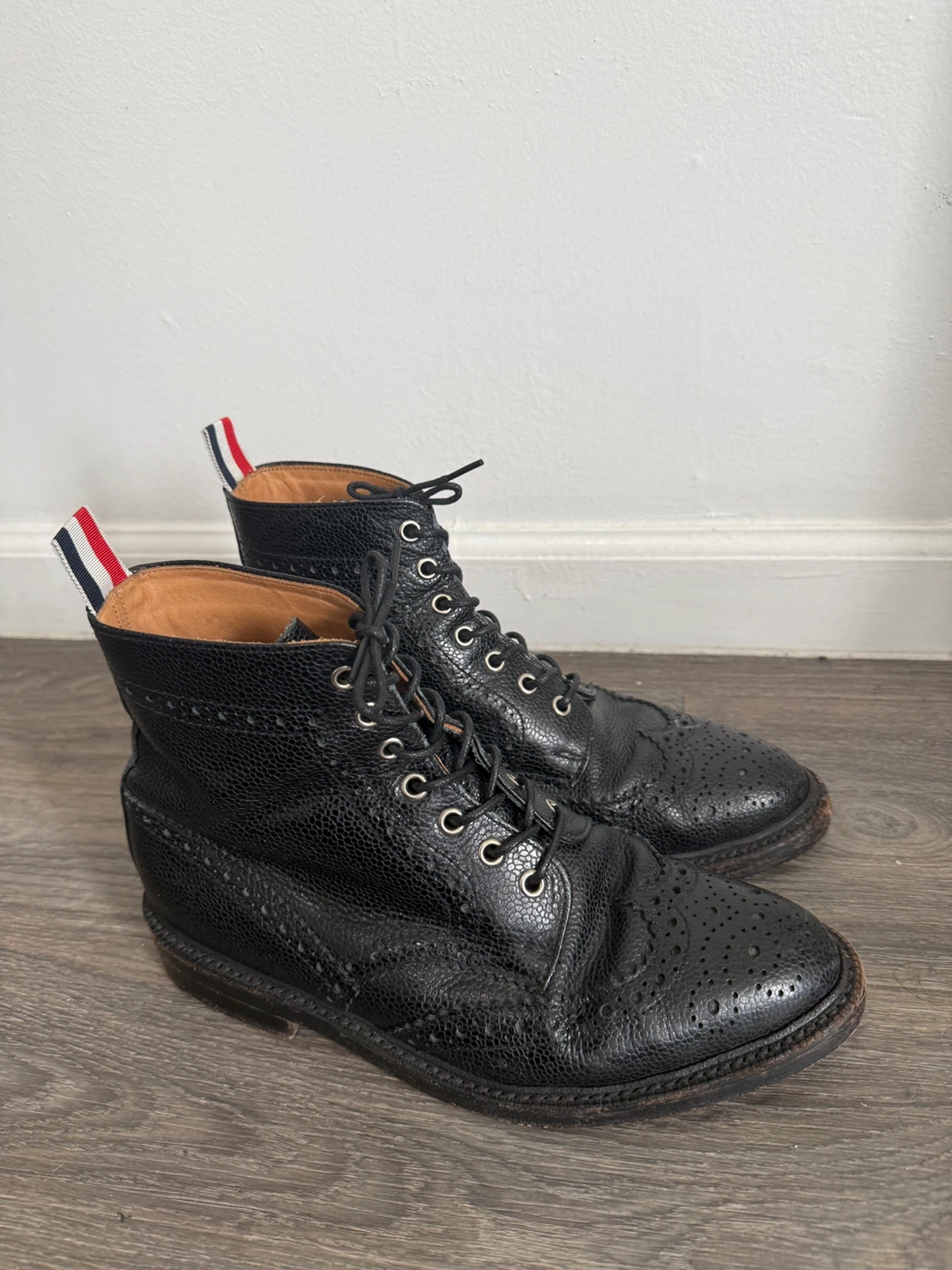 Thom Browne Pebble Grain Leather Sole Wingtip Boots – Size 8.5 - photo 3