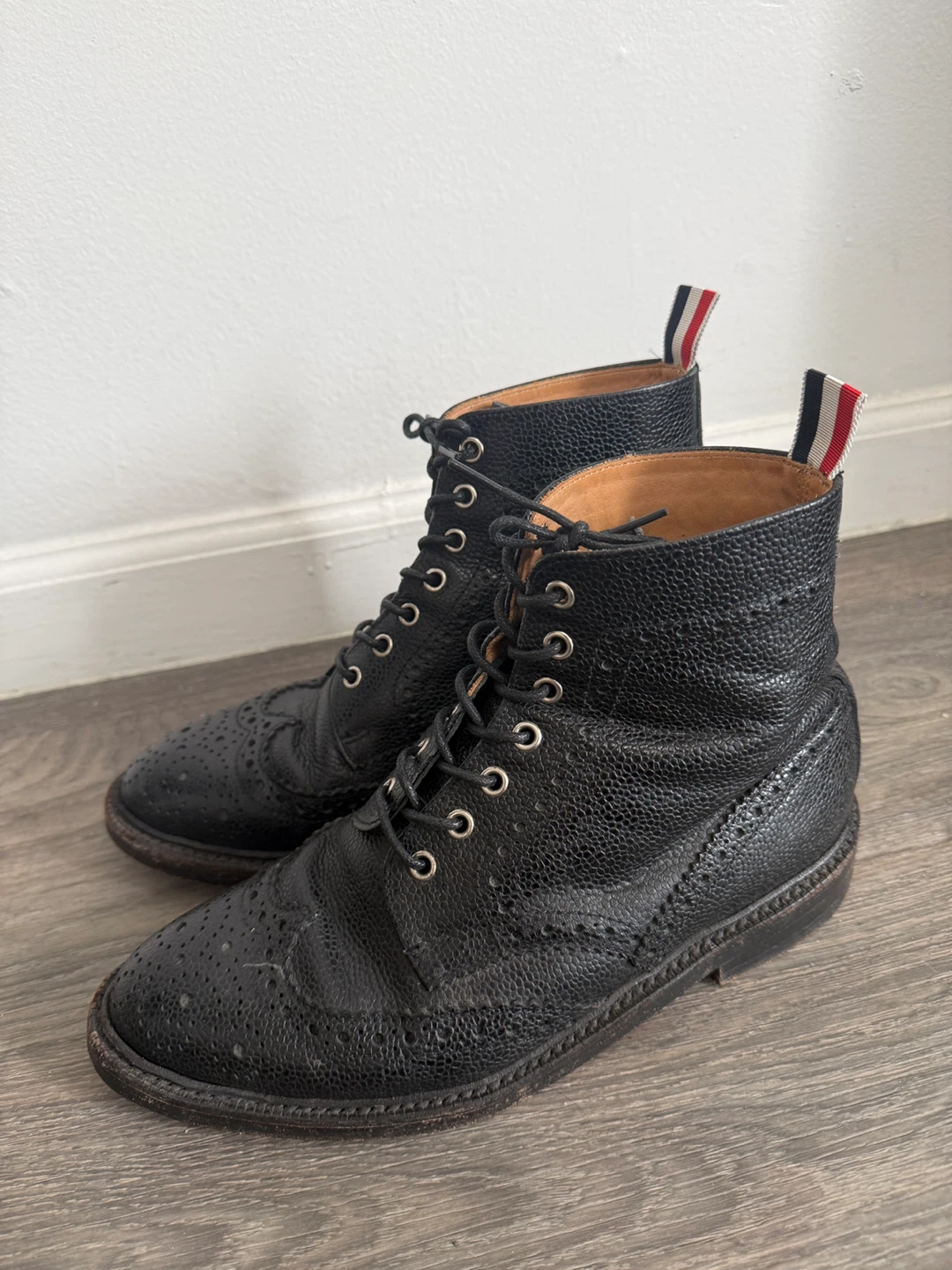 Thom Browne Pebble Grain Leather Sole Wingtip Boots – Size 8.5 - photo 4