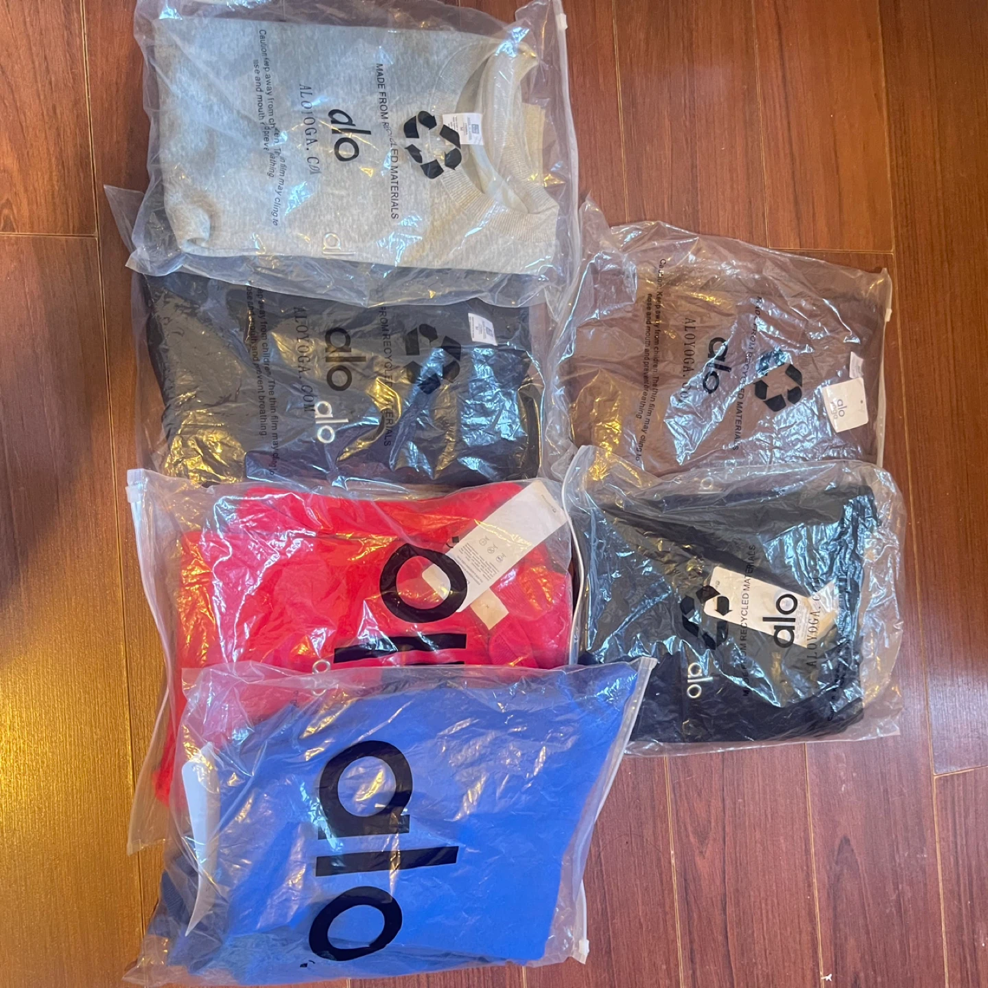 Alo Yoga Sweatshirts