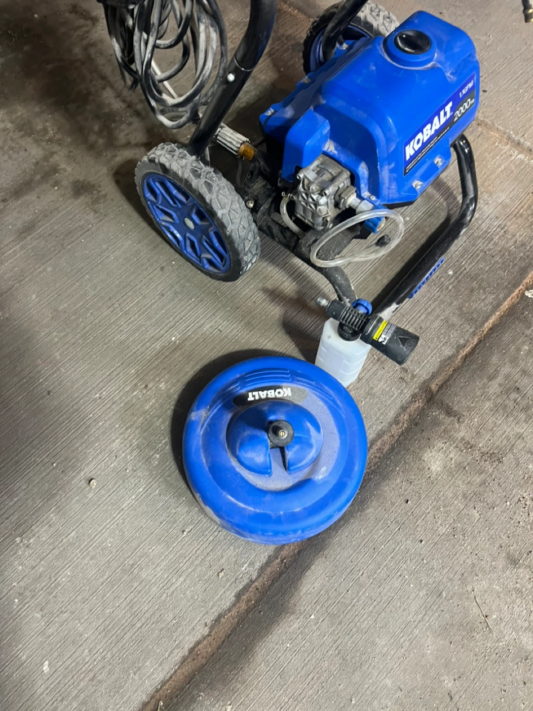 KOBALT 2000 PSI Pressure Washer with Surface Cleaner Attachment - photo 3