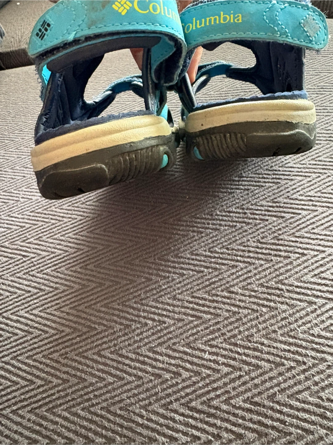 Columbia kids sandals size 1 - photo 2