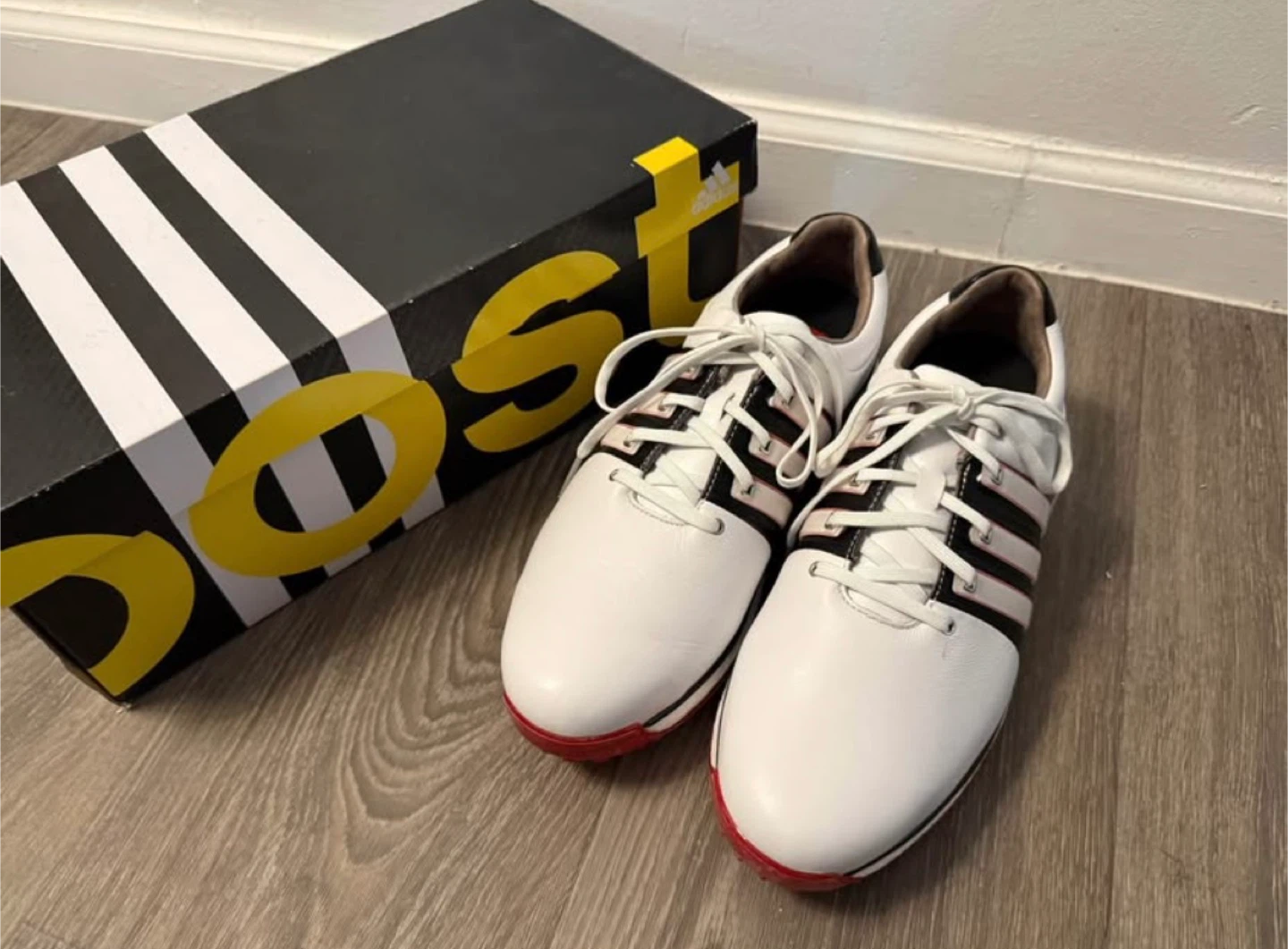 Like NEW ADIDAS GOLF Shoes - Tour360 XT Size:9