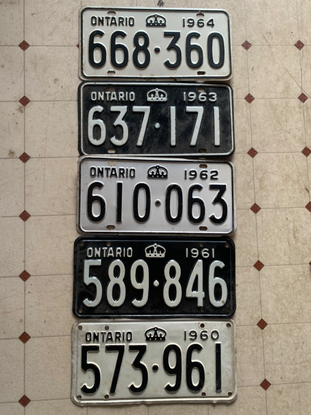 Vintage Plates Single