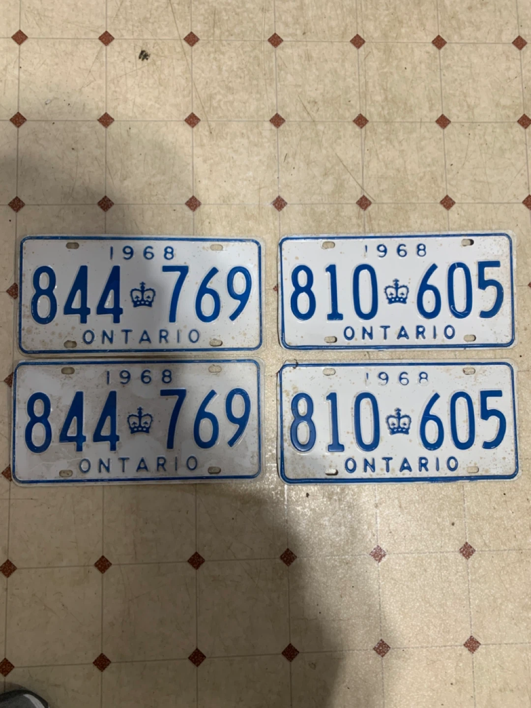 Vintage Plates Pair - photo 2