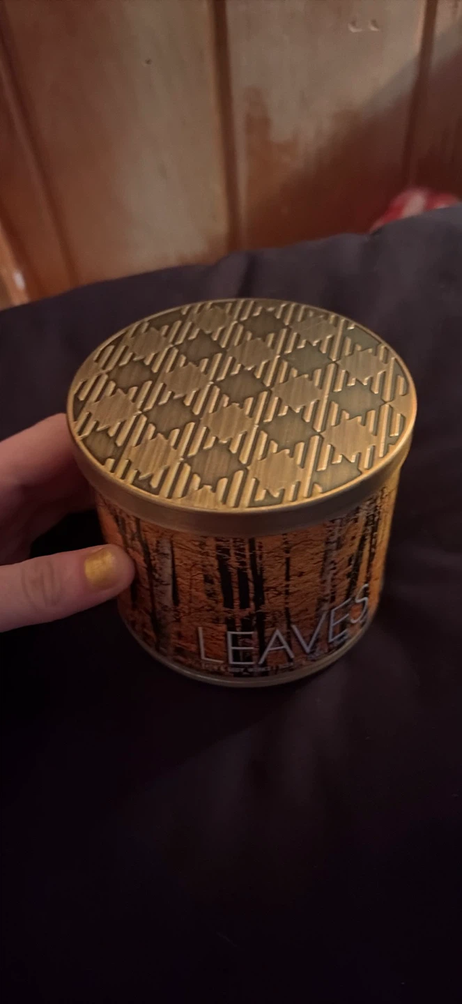 Bath & Body Works Leaves Scented Candle - photo 2