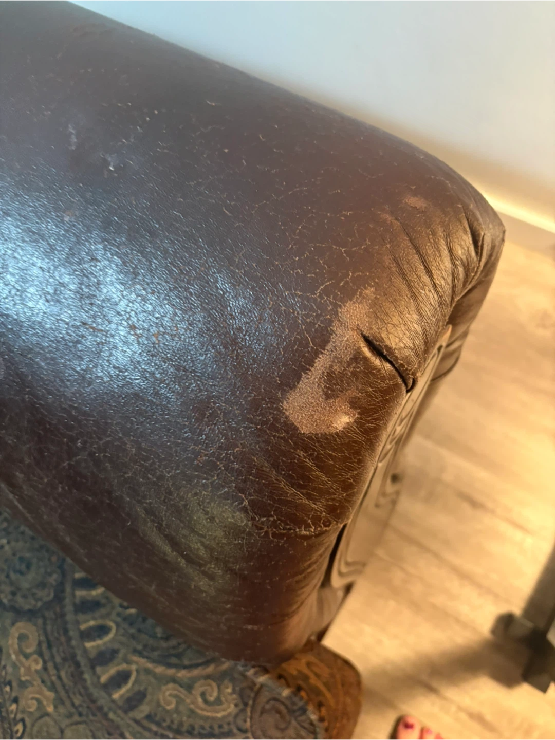 Comfortable Brown Sofa. Great Condition, Minor Wear on Armrests - photo 3