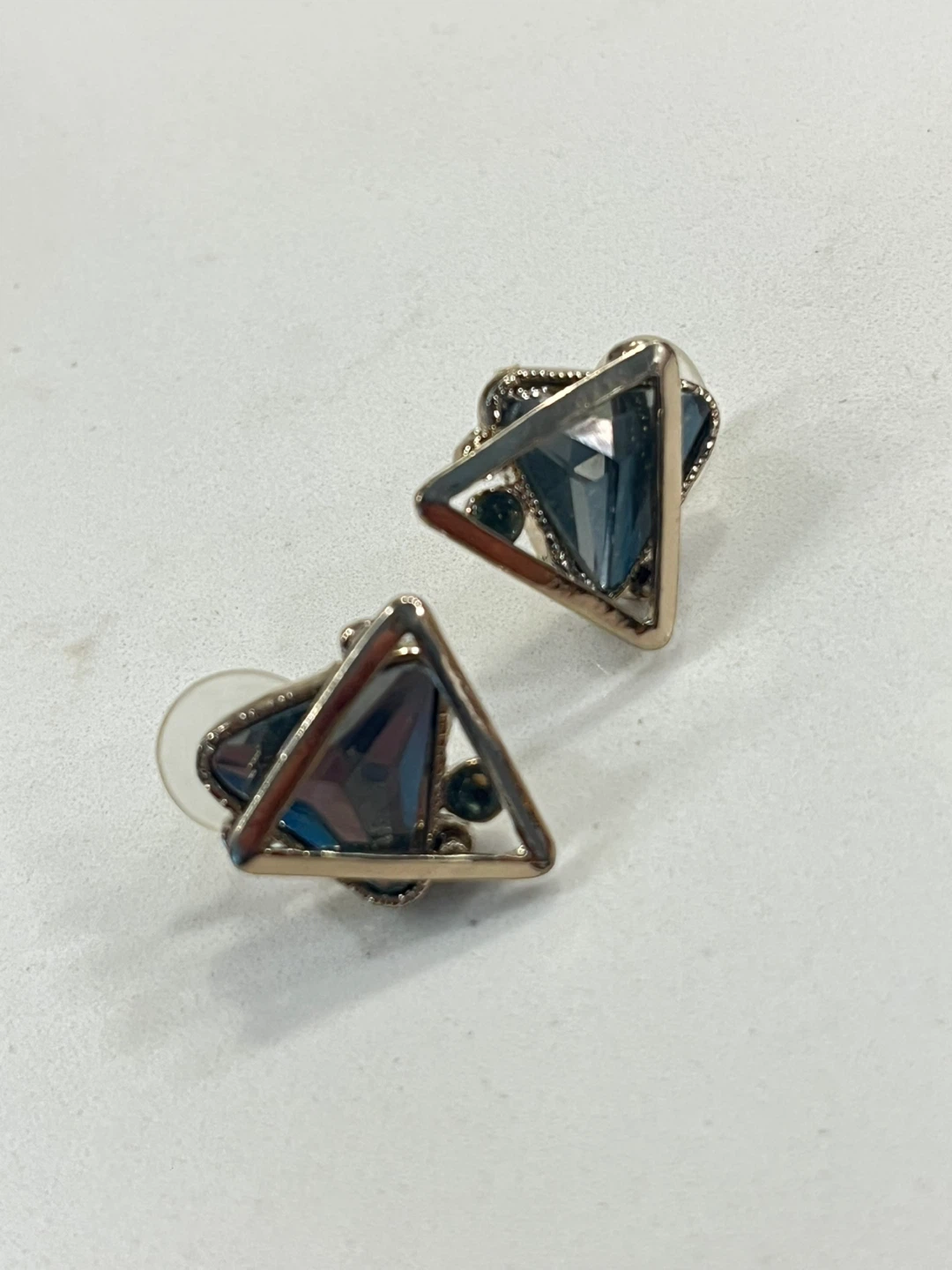 Geometric Triangle Earrings NEW