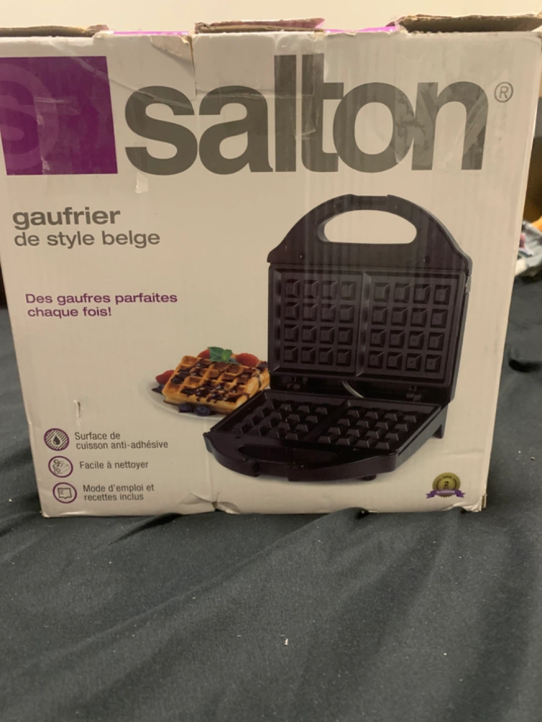 Salton Black Belgian Waffle Maker - photo 2