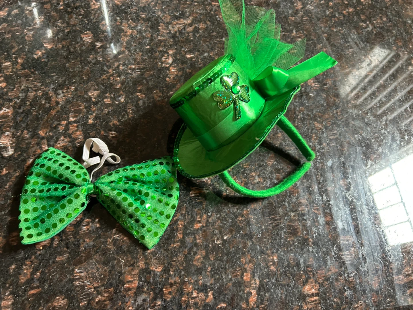Green St. Patrick's Day Hat and Bowtie Set
