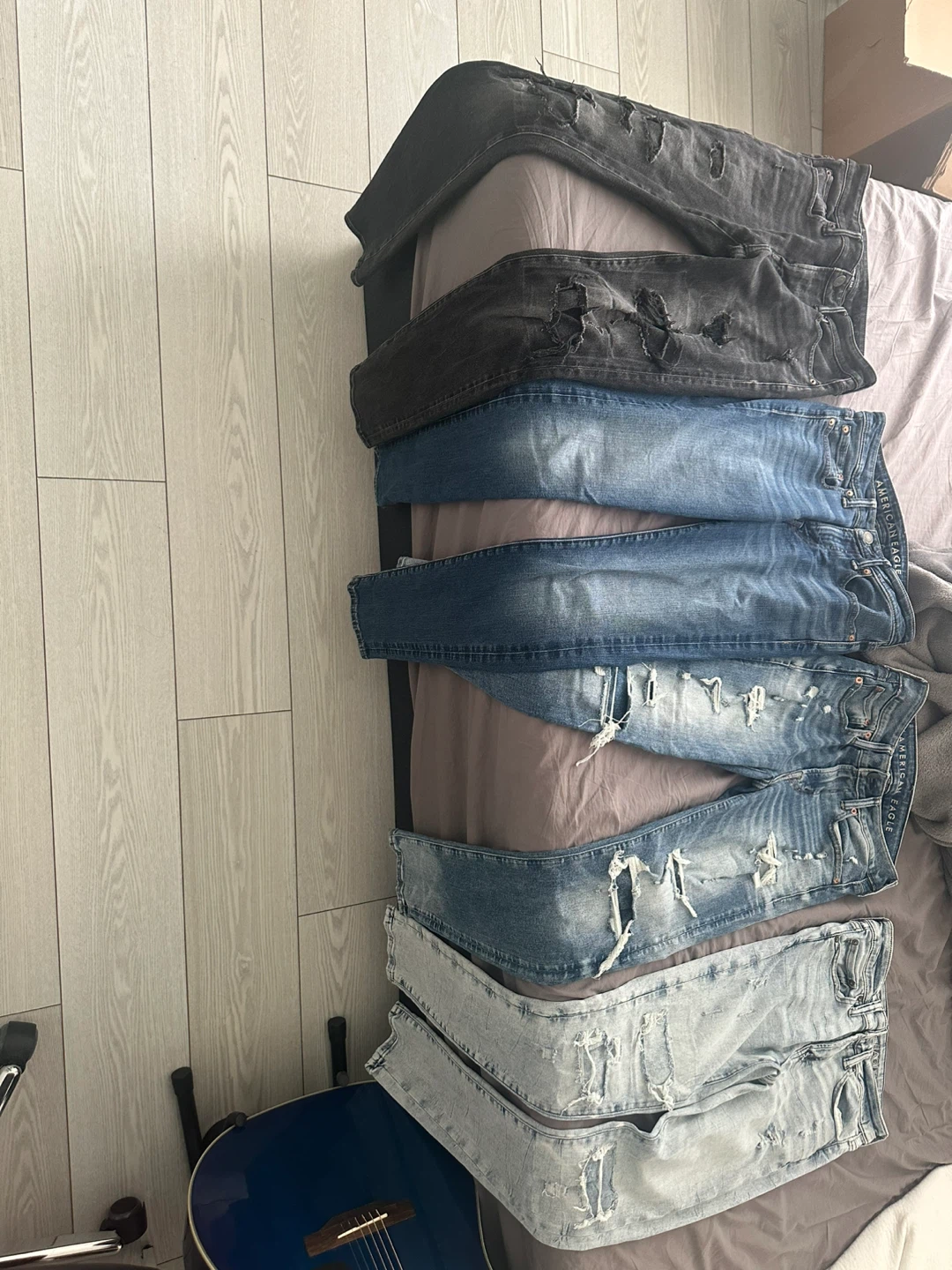 4 American eagle men’s skinny jeans for sale - photo 2