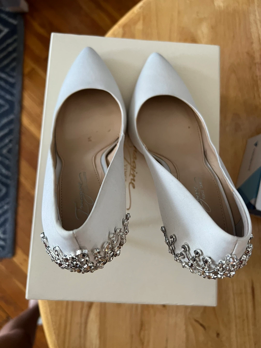 Wedding shoes Vince Camuto Satin with Crystal Embellishment - photo 3