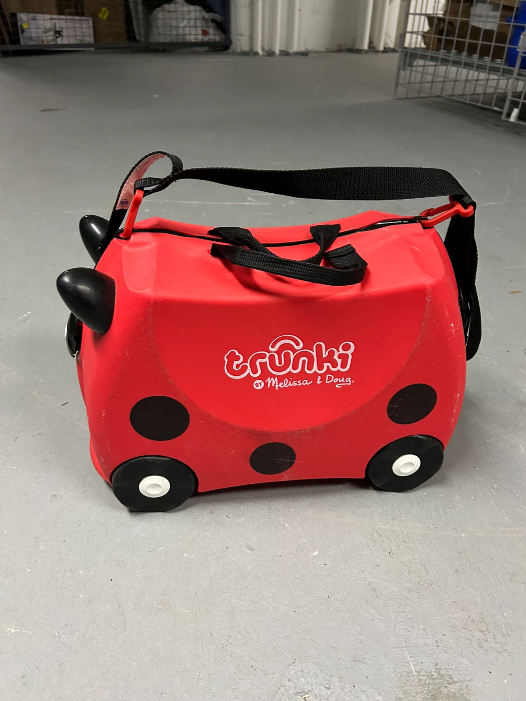 Trunki Ladybug Ride-On Suitcase - photo 2
