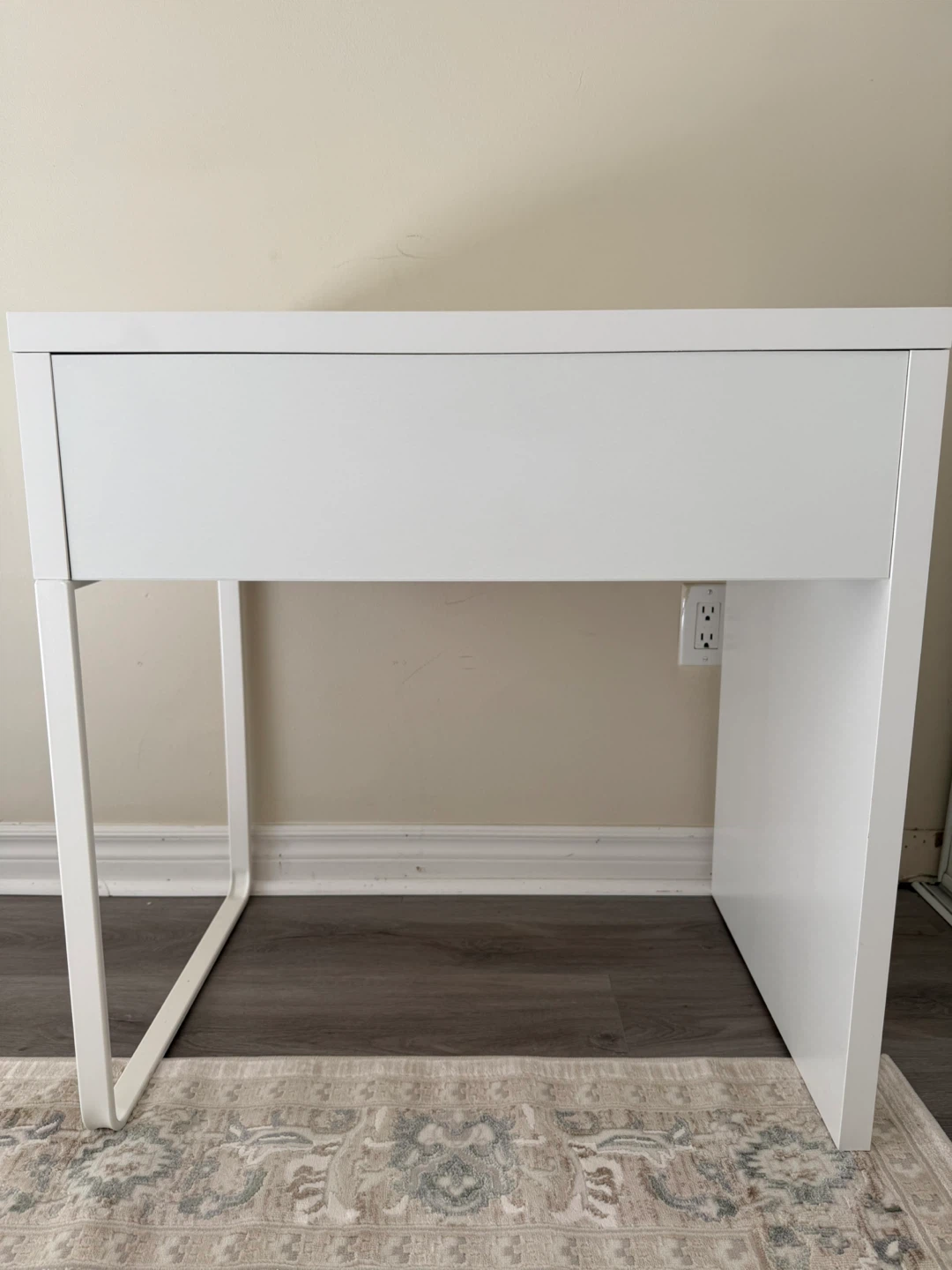 White Desk with Drawer