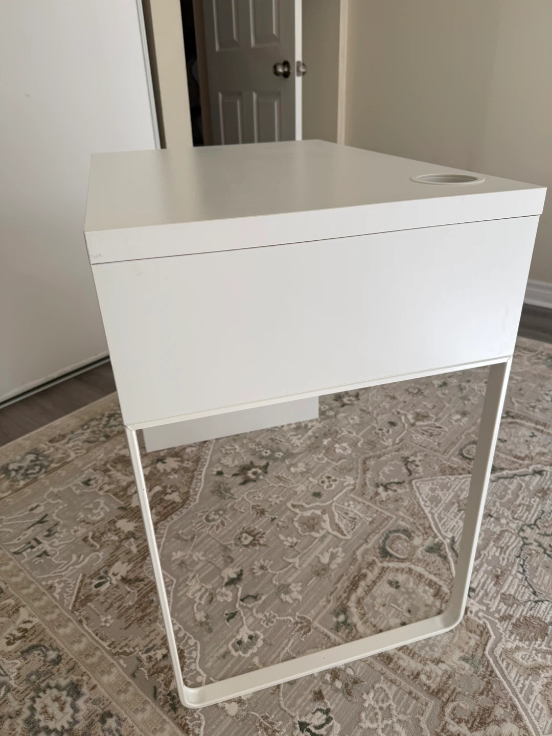 White Desk with Drawer - photo 3