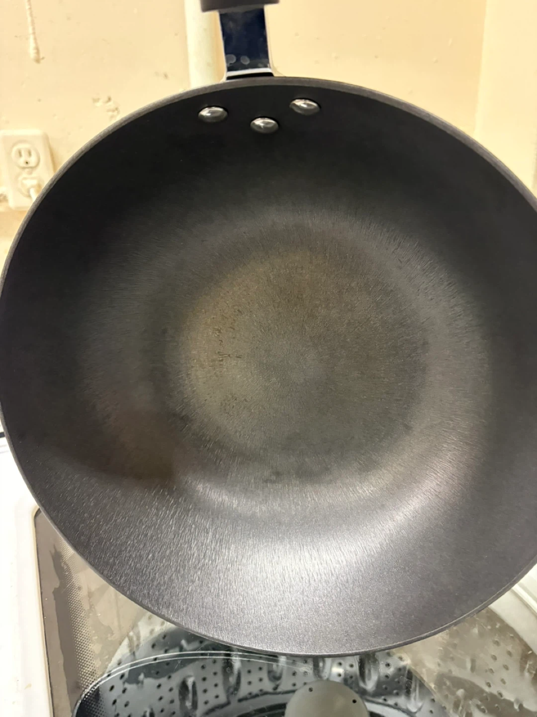Black Wok Pan
