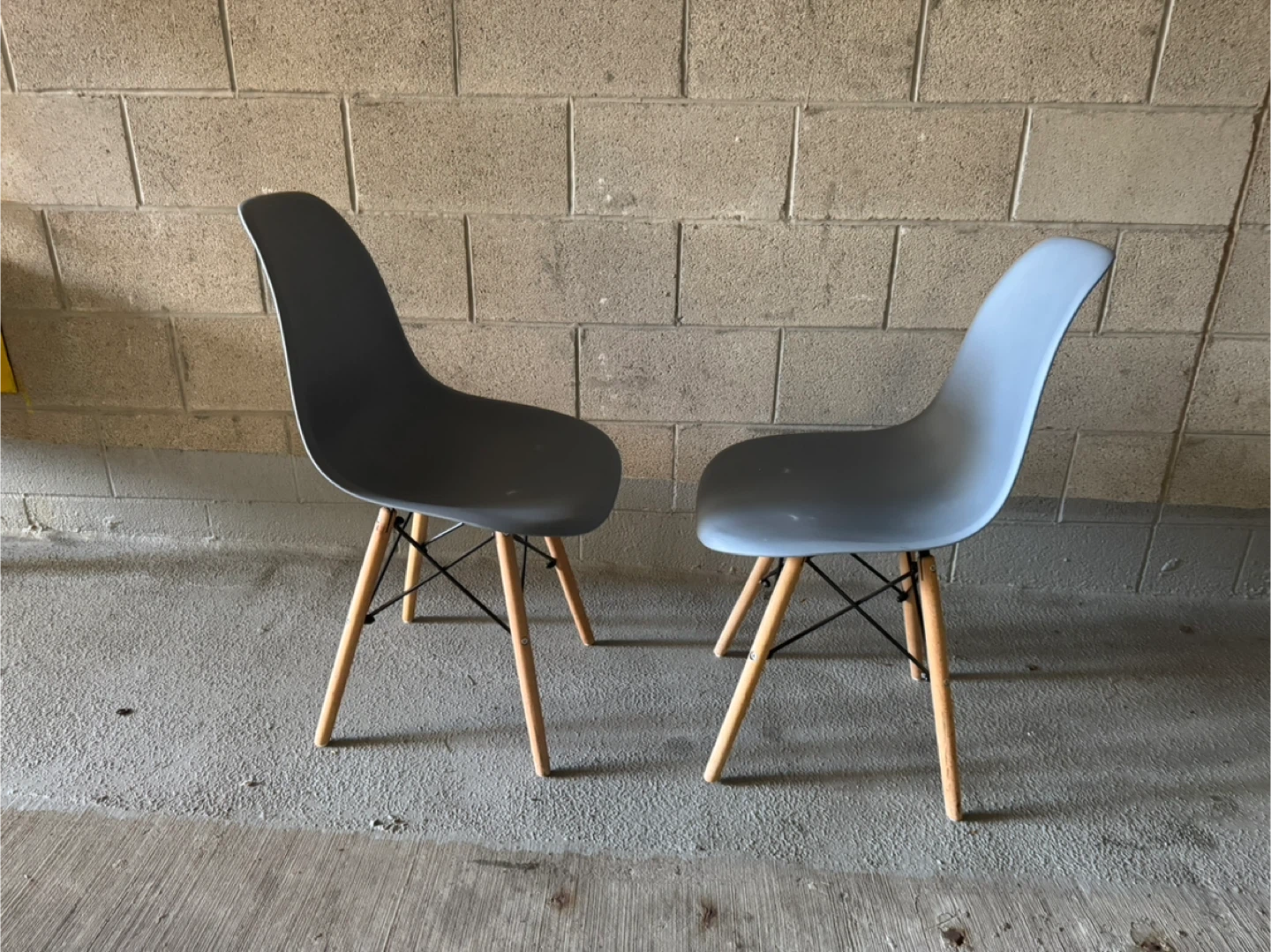 Set of 2 Grey Eames Style Dining Chairs - photo 5