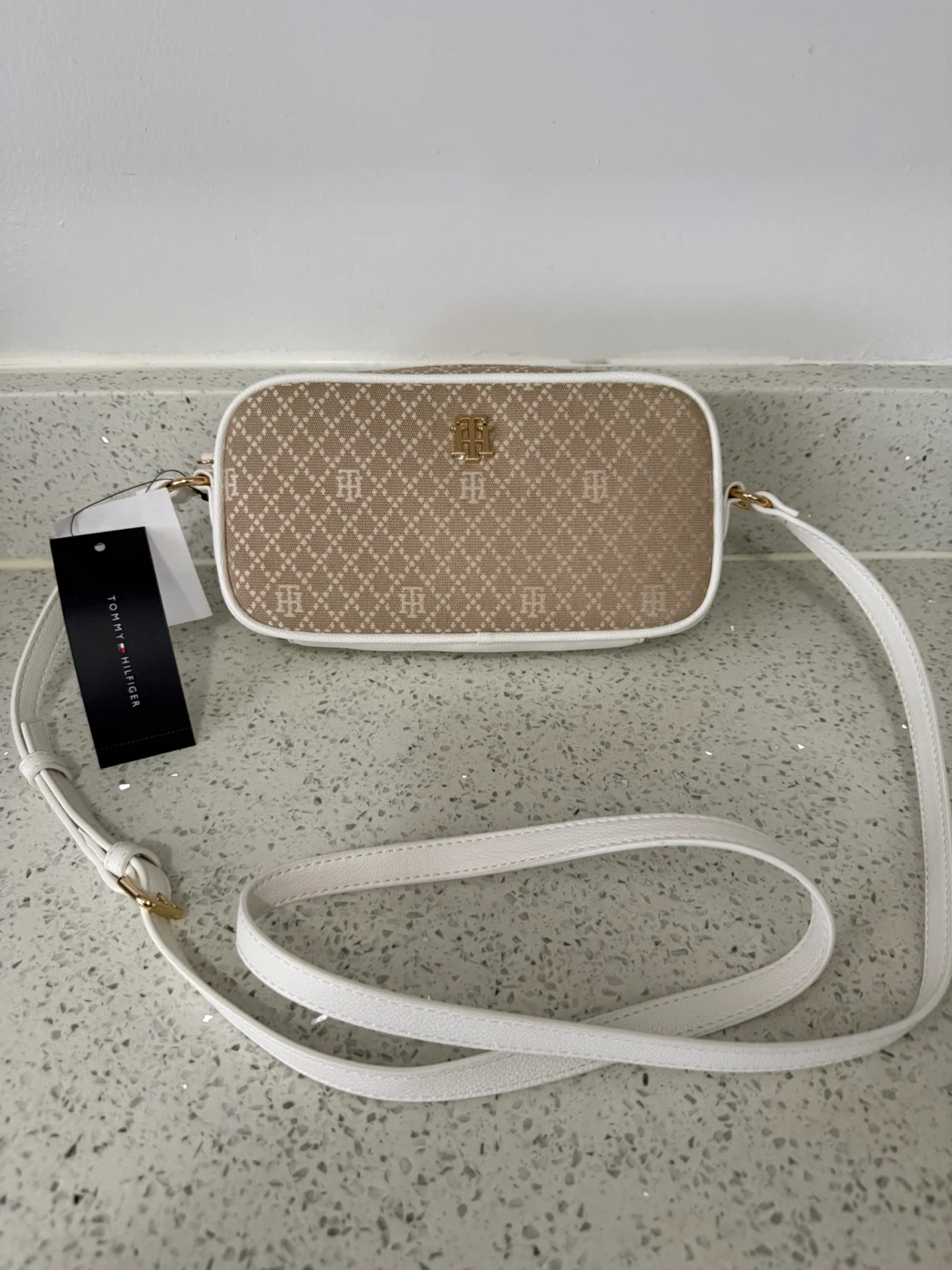 Tommy Hilfiger Crossbody Bag
