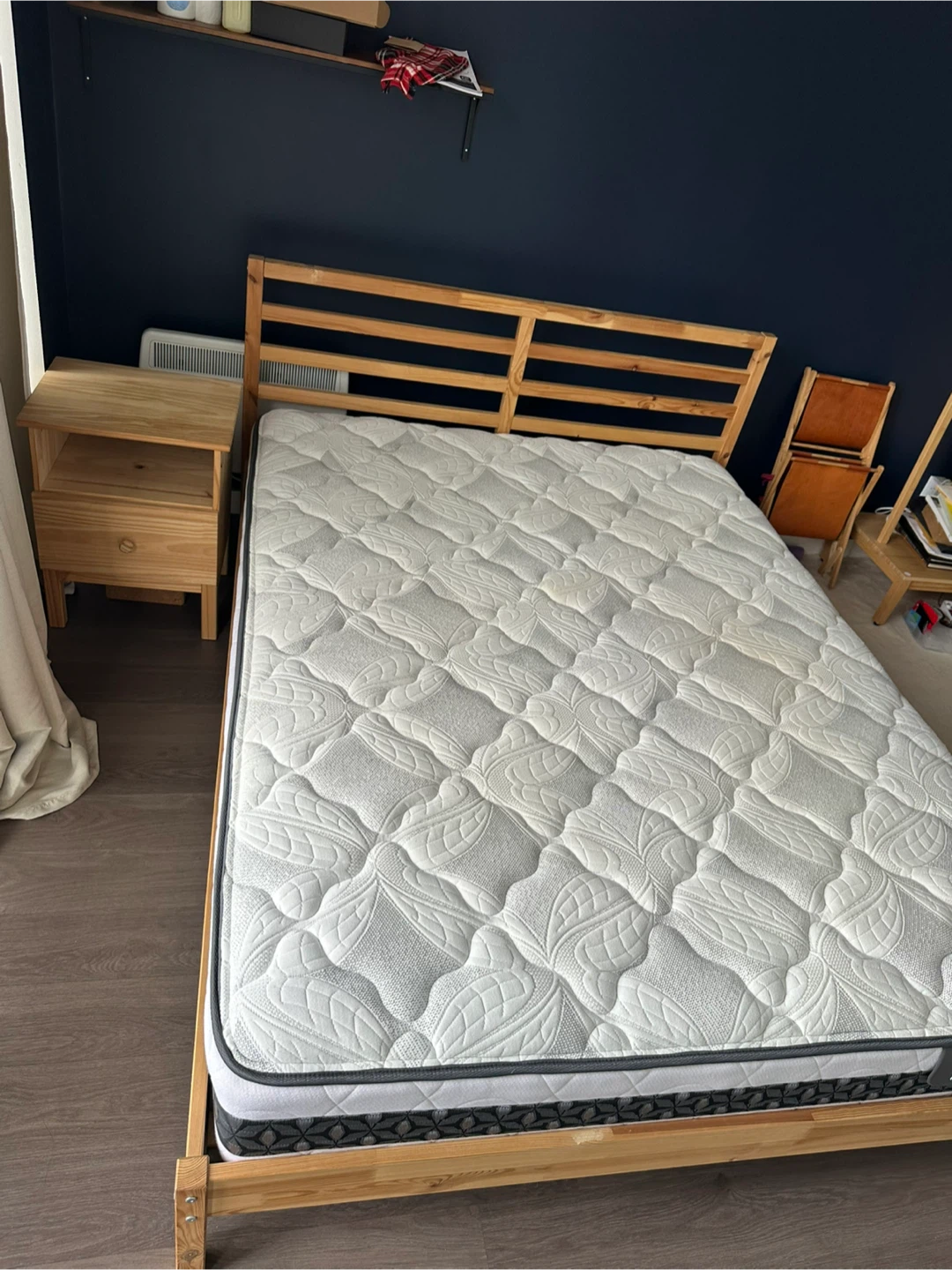 Like new Queen IKEA bed frame +Nightstand +Free delivery - photo 4