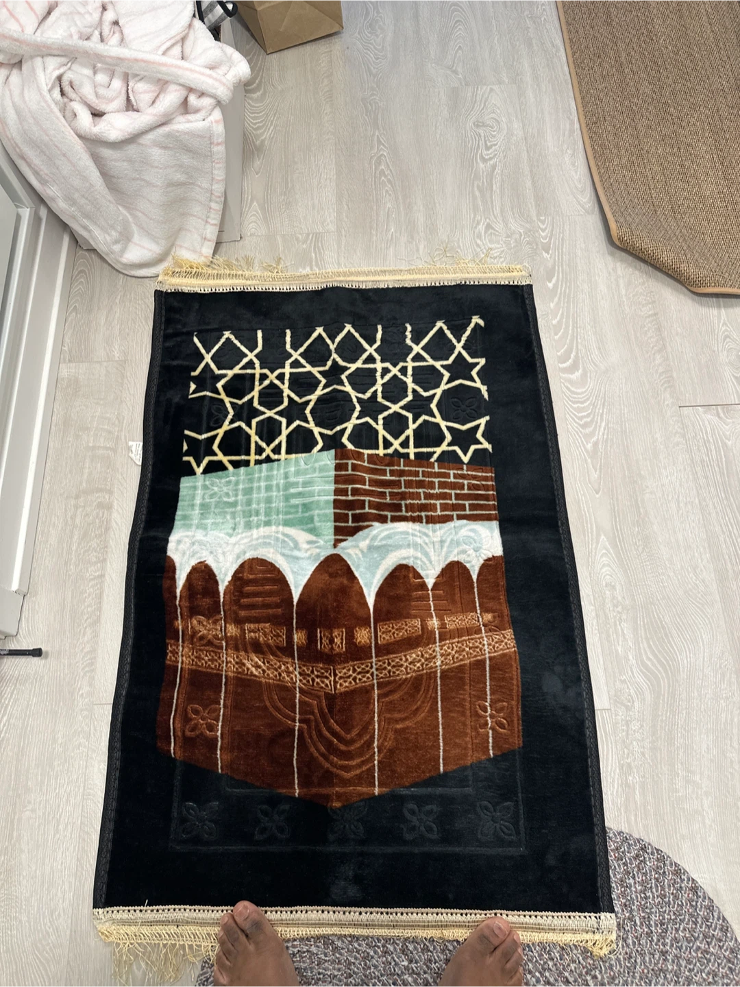Prayer Mat with Kaaba Design