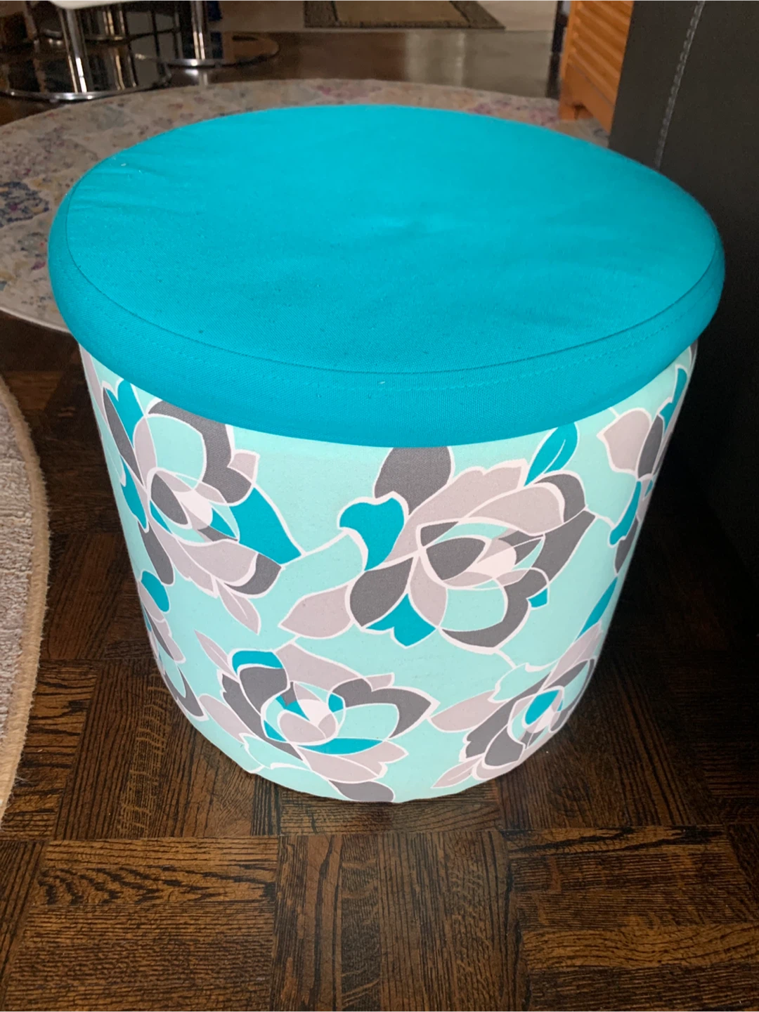 Floral Storage Ottoman with Blue Lid - photo 2