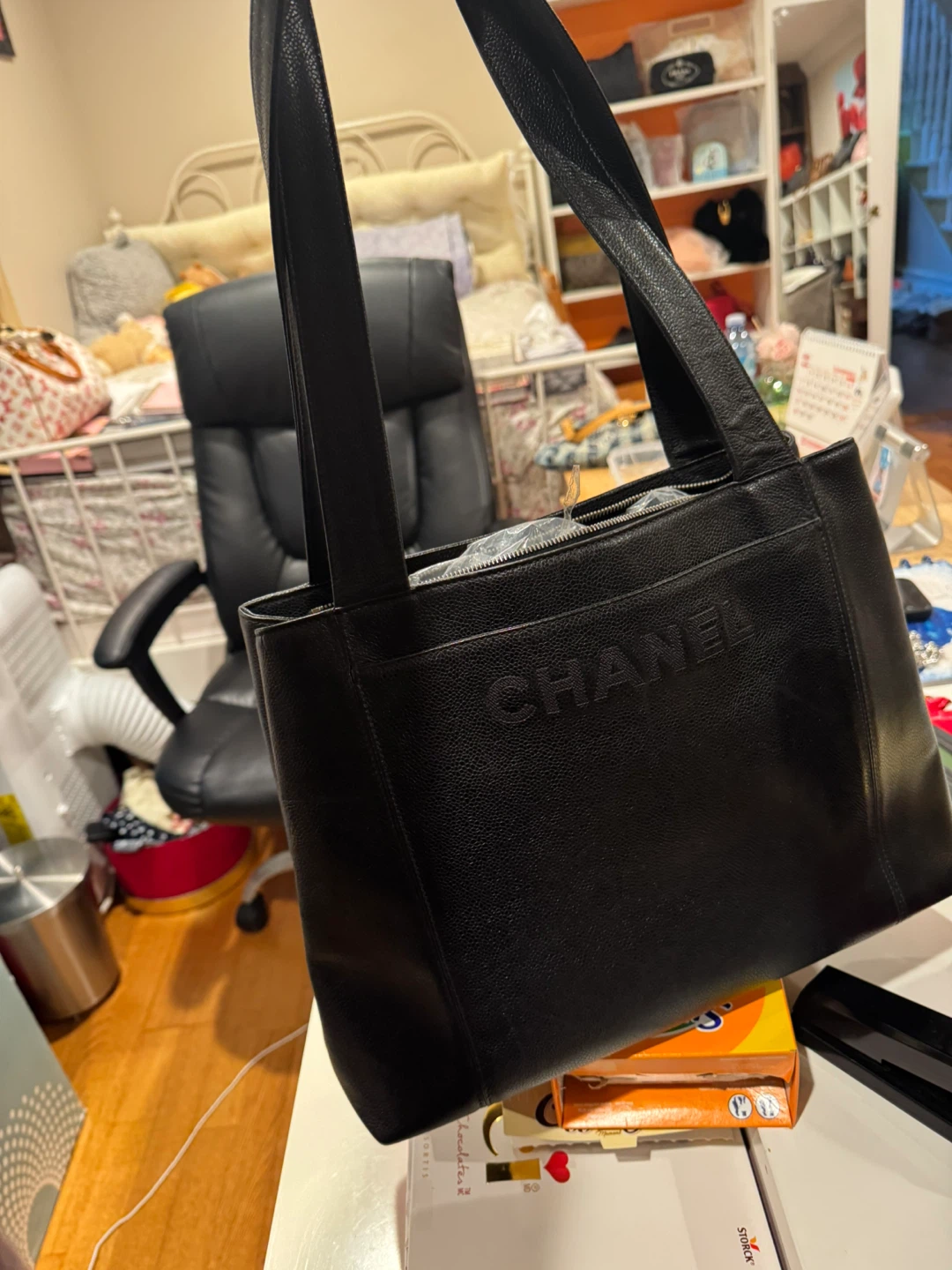 Black Leather Chanel Tote Bag - photo 2