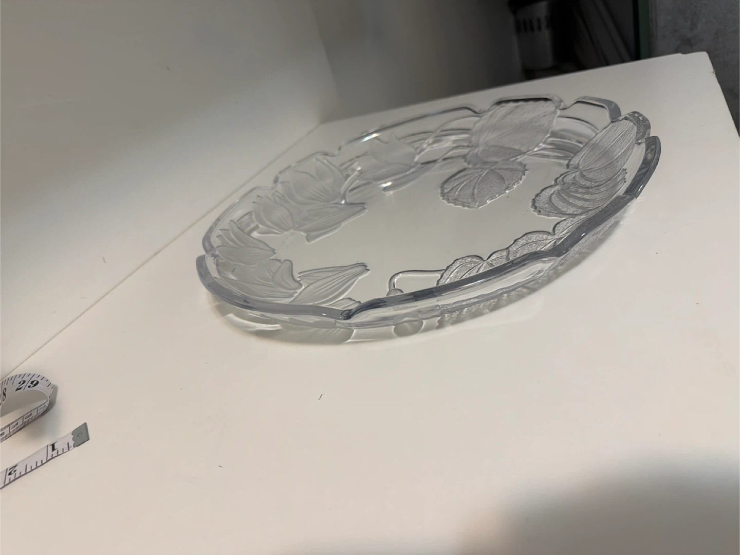 Glass serving dish with floral etching - photo 3