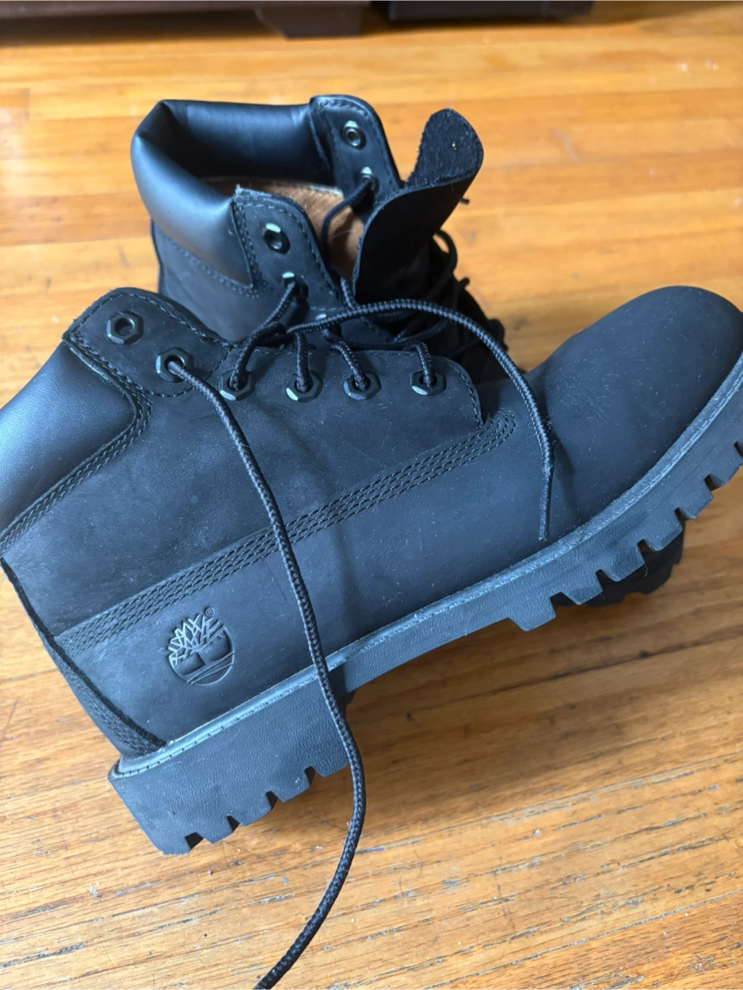 Timberland Black Boots - Boys Size 3 - photo 4