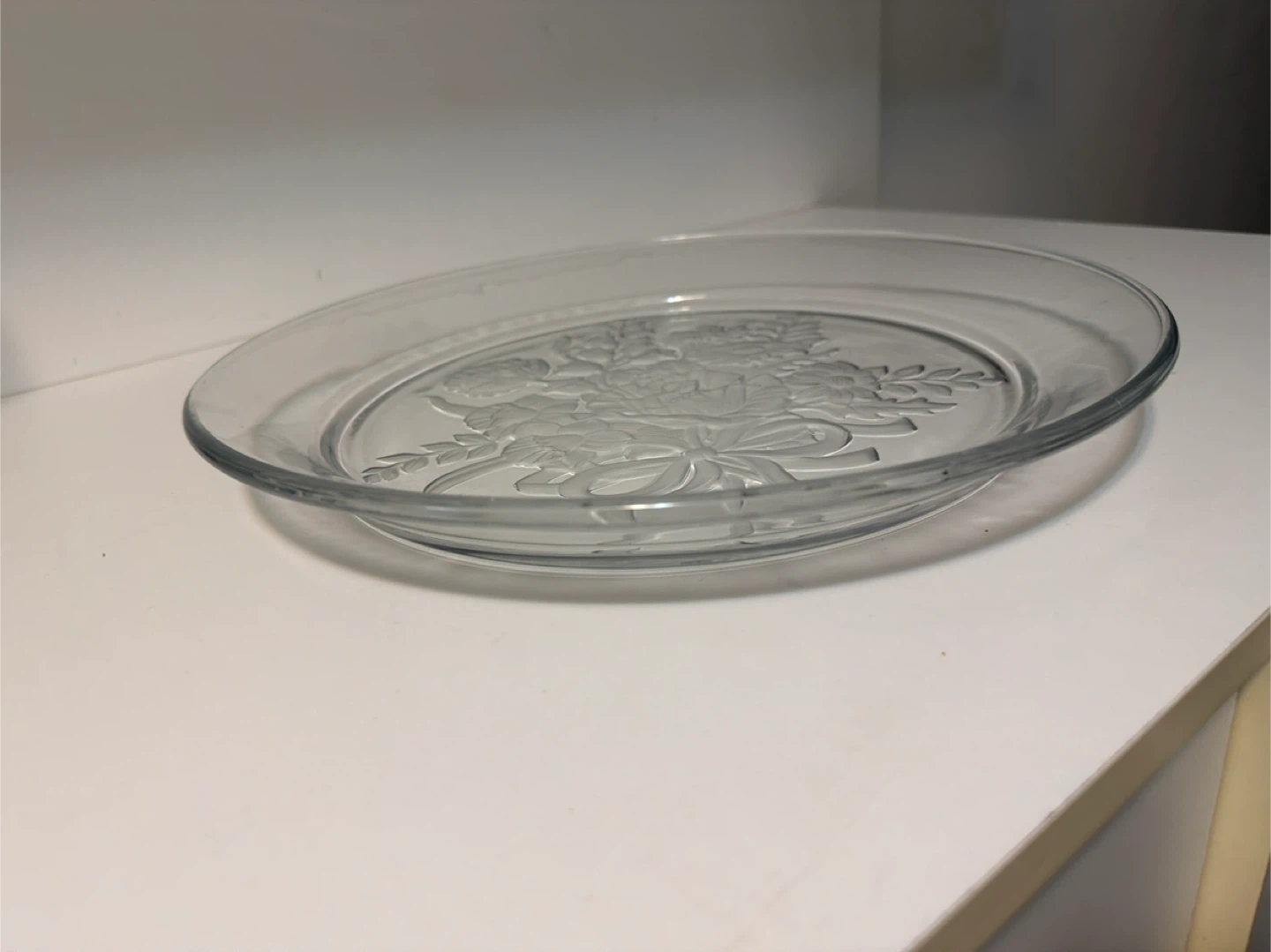 Glass Embossed Floral Plate - photo 2