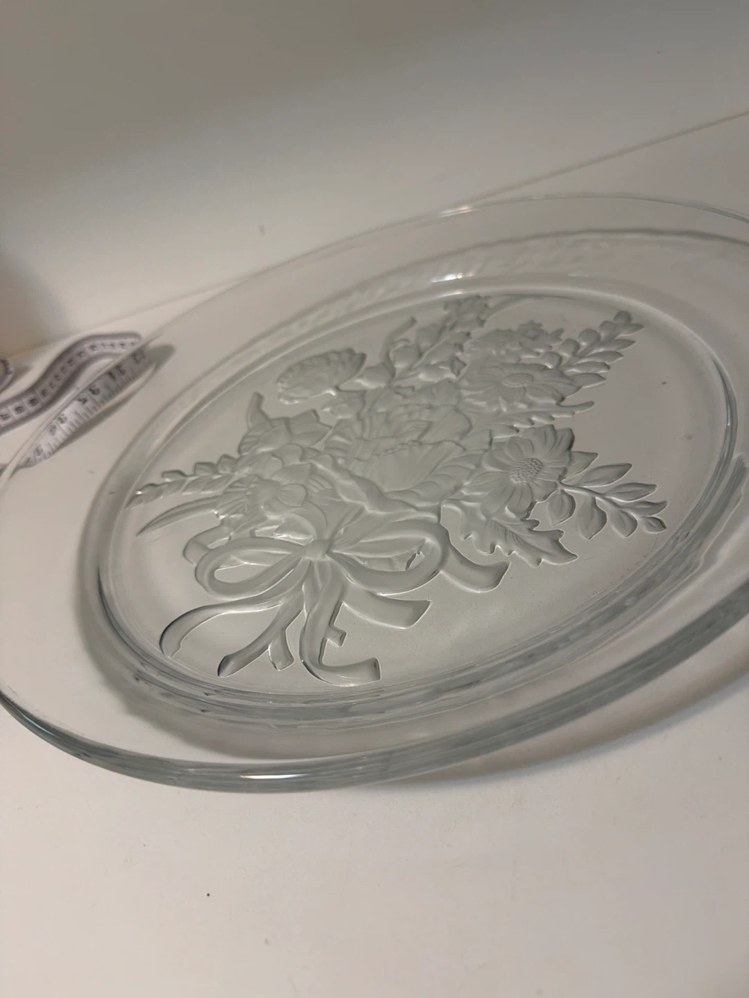 Glass Embossed Floral Plate - photo 4