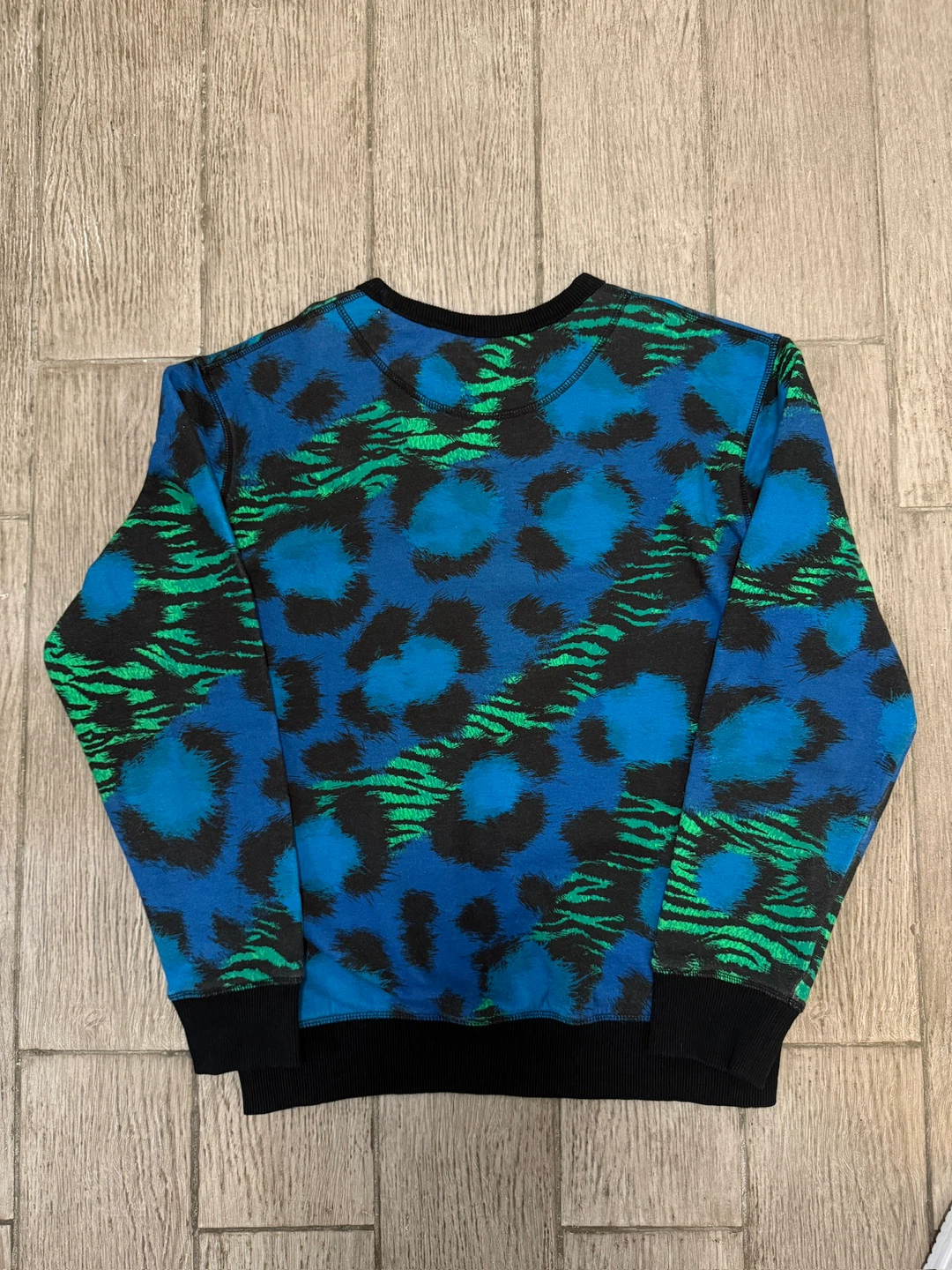 KENZO x H&M Tiger Jungle Sweatshirt – Size Medium - photo 2