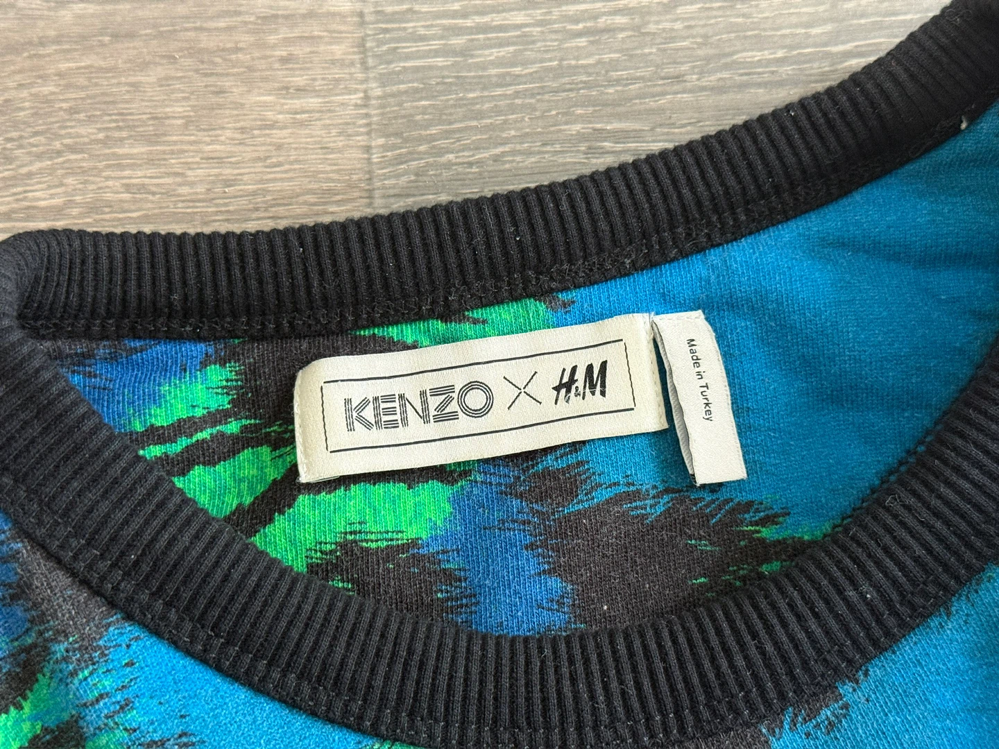 KENZO x H&M Tiger Jungle Sweatshirt – Size Medium - photo 4