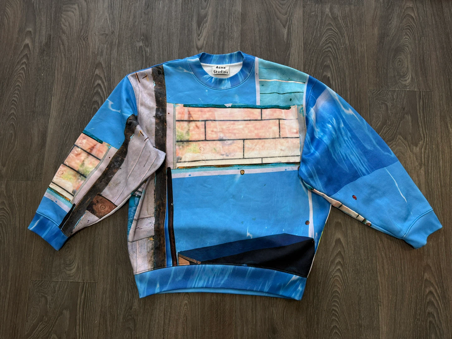 Acne Studios Beta Kitchen AW15 Sweatshirt. Size Small