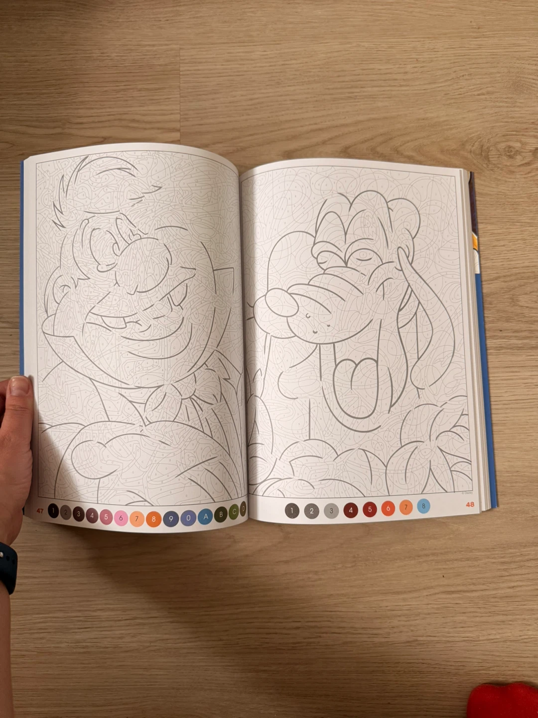 New Disney Colouring Book and 2 Marker Sets - photo 2