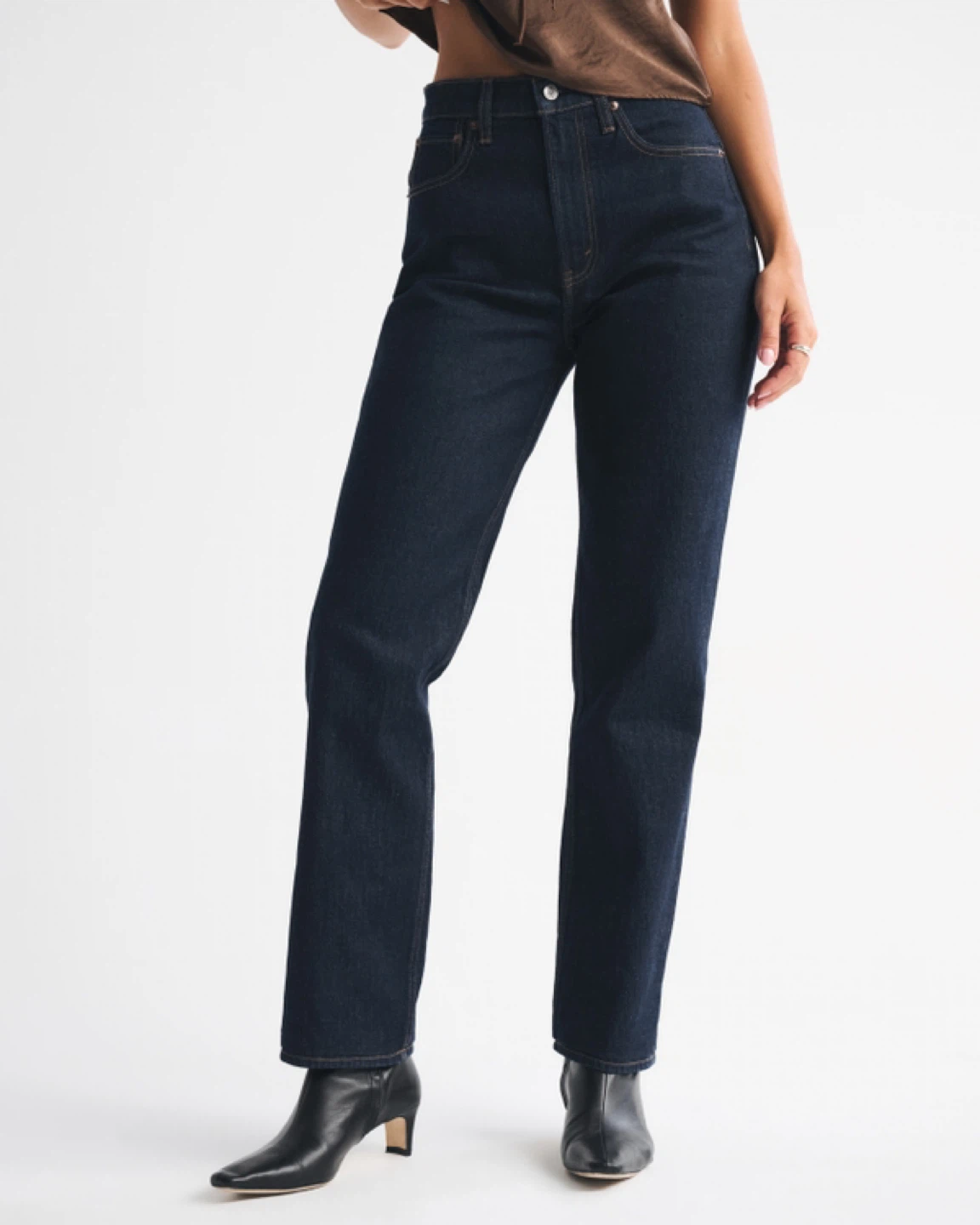 Abercrombie Ultra High Rise 90's Straight Jeans - Size 29 Short