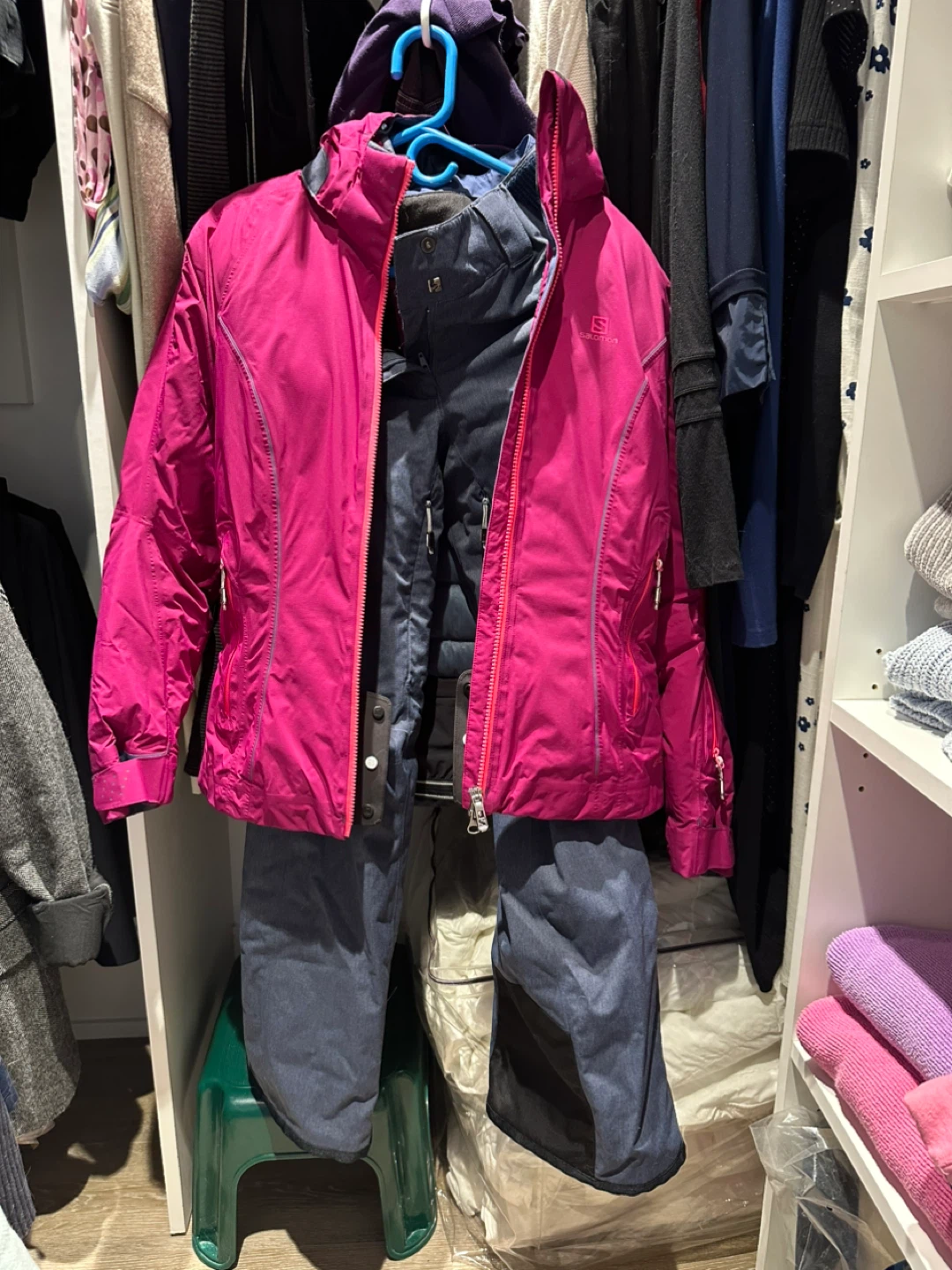 Salomon Ski Jacket and Pants Set