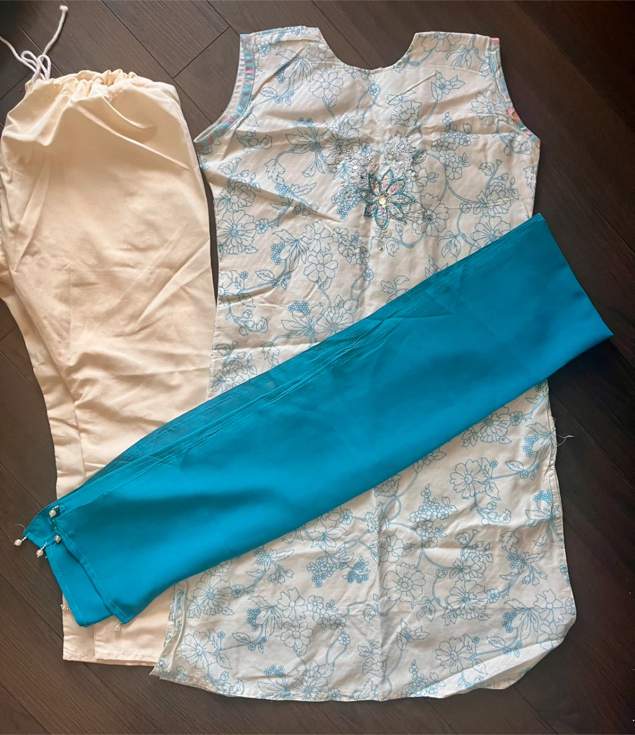 3pc Indian Outfit - Child size - photo 3