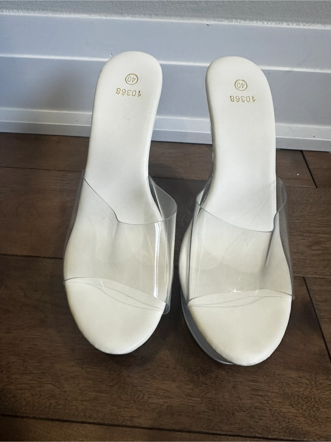 Women's Clear Platform Heels Size 40 - photo 2