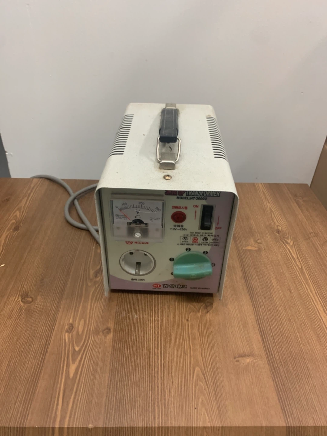 HANIL HT-3000U Voltage Transformer
